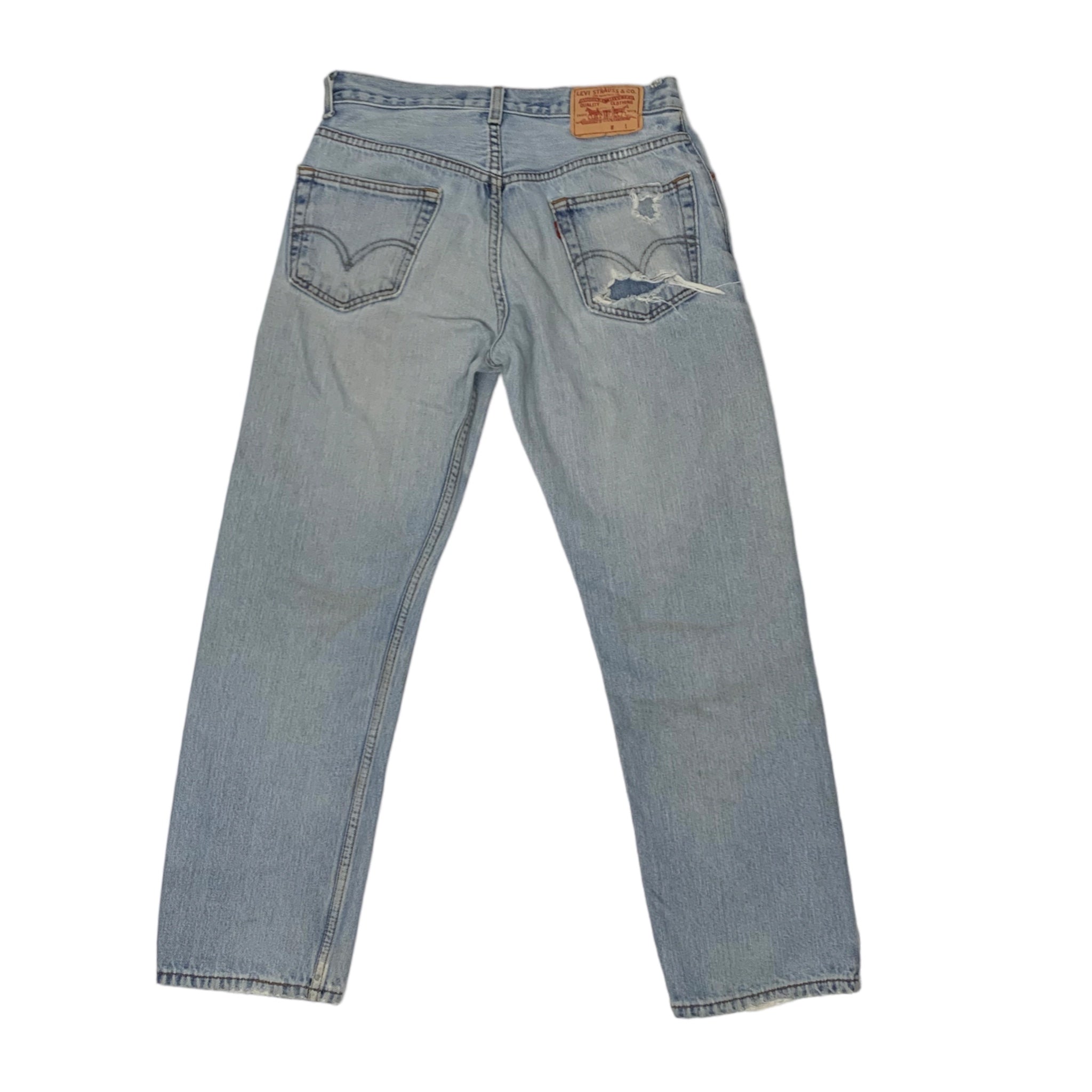 Light Wash Distressed Levi’s 30