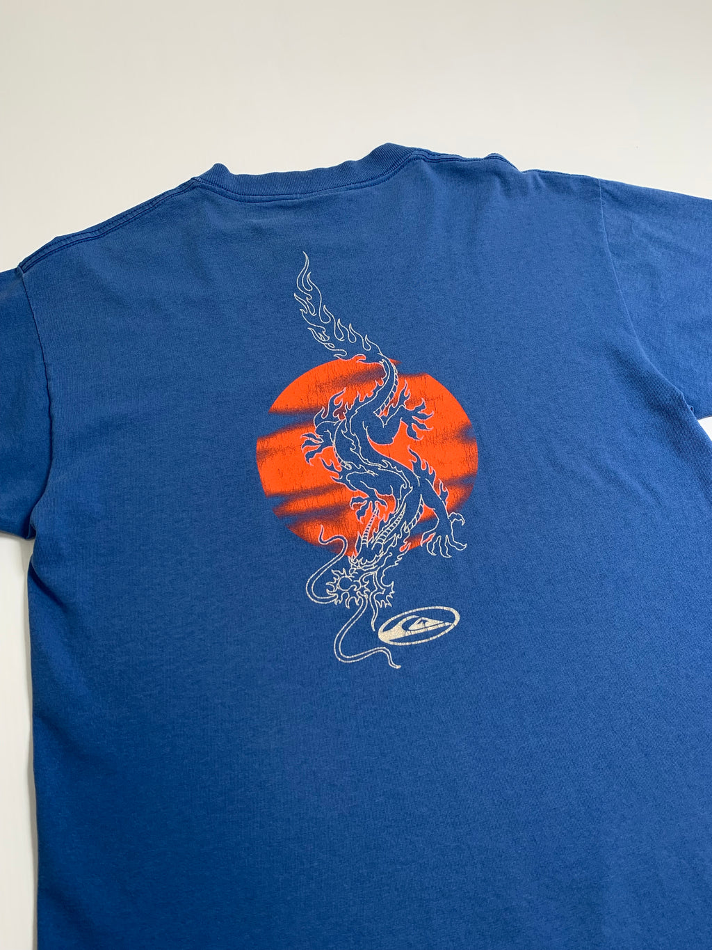Vintage Quiksilver Dragon Surf Graphic Tee M
