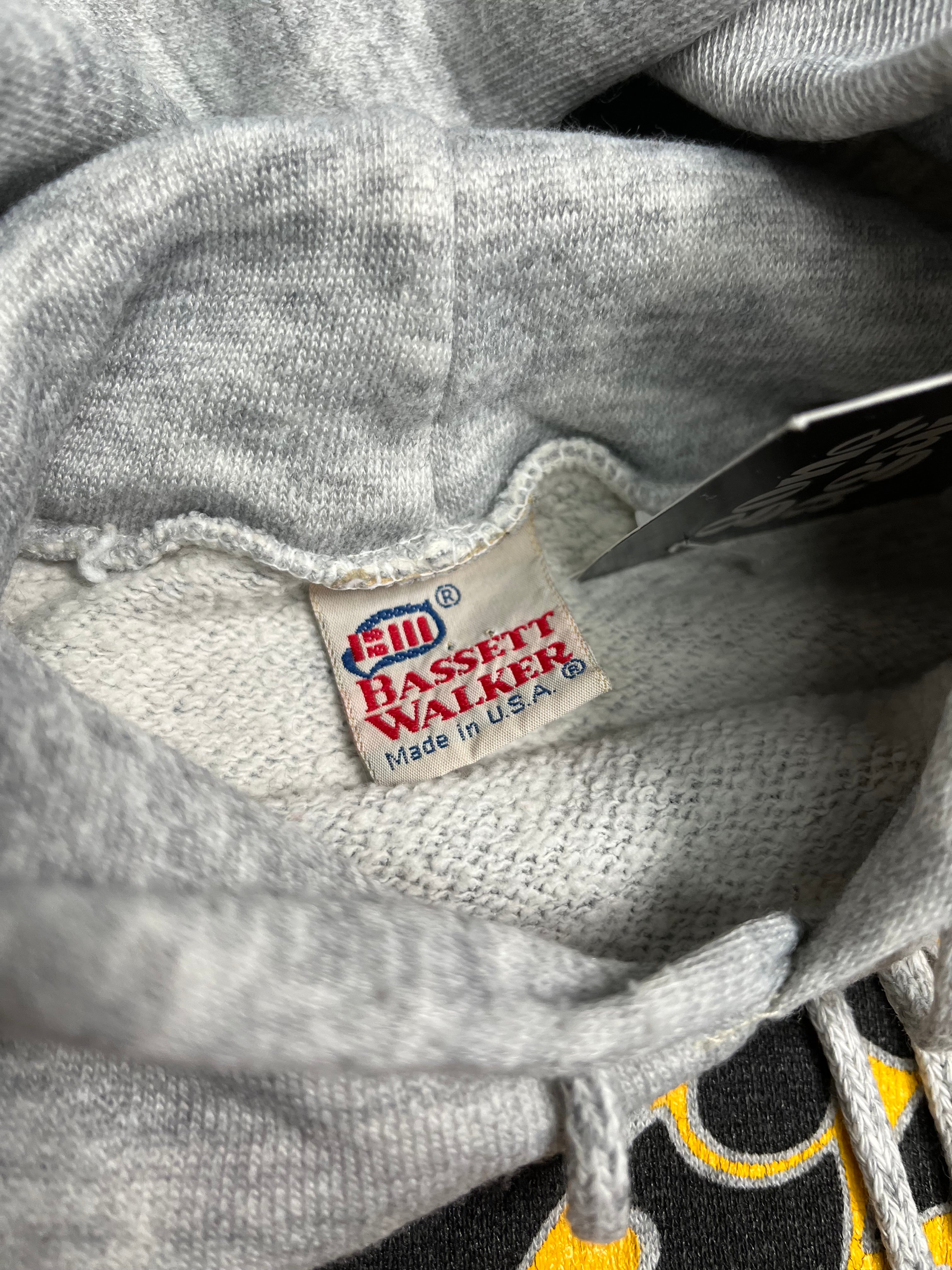 80s Iowa Hawks Hoodie L