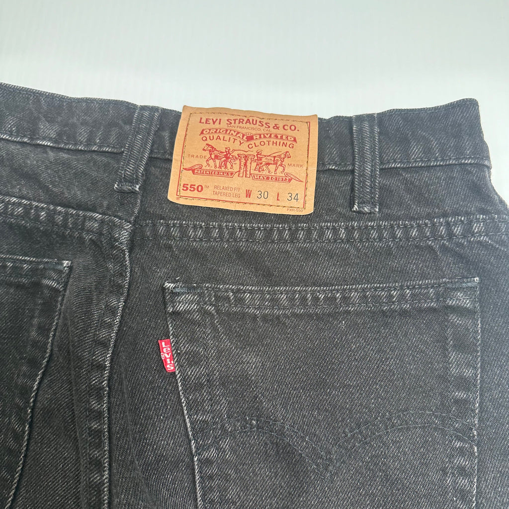 Vintage Levis's 550 Cutoff Denim Shorts 30