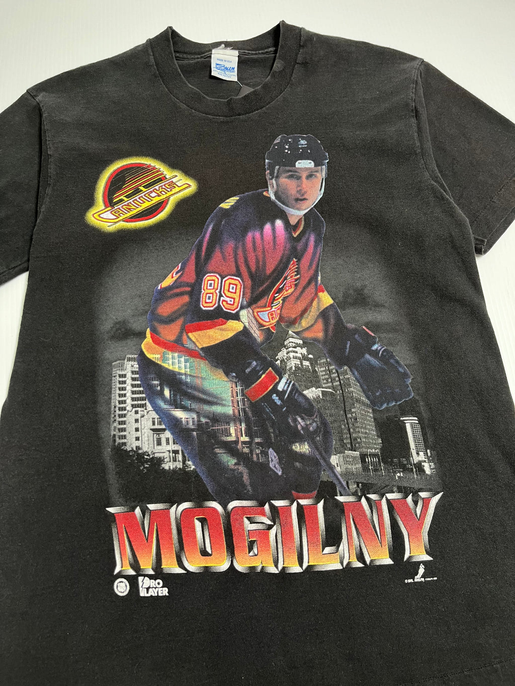 90s Vancouver Canucks Mogilny Salem Graphic Tee M