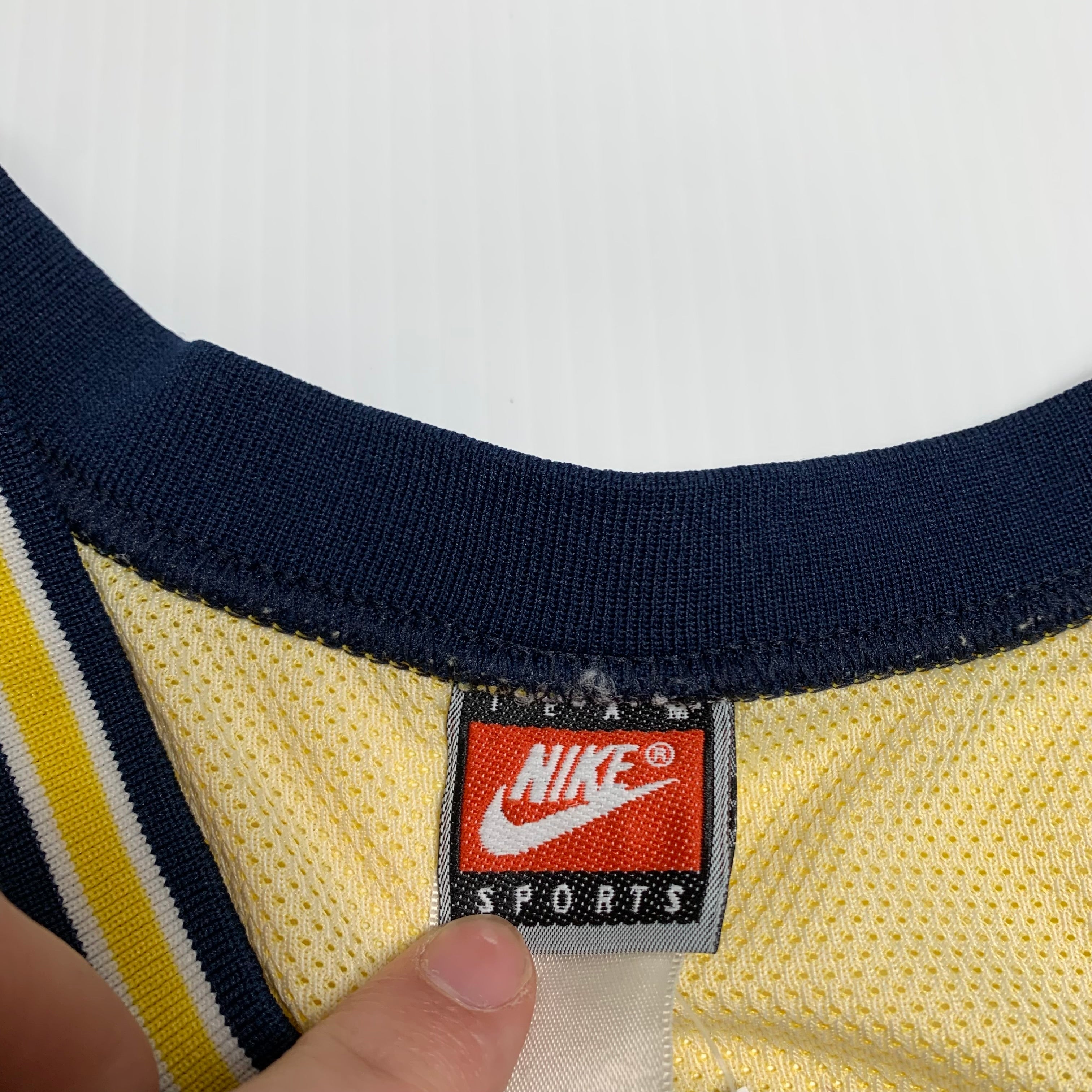90s Michigan Nike Jersey L