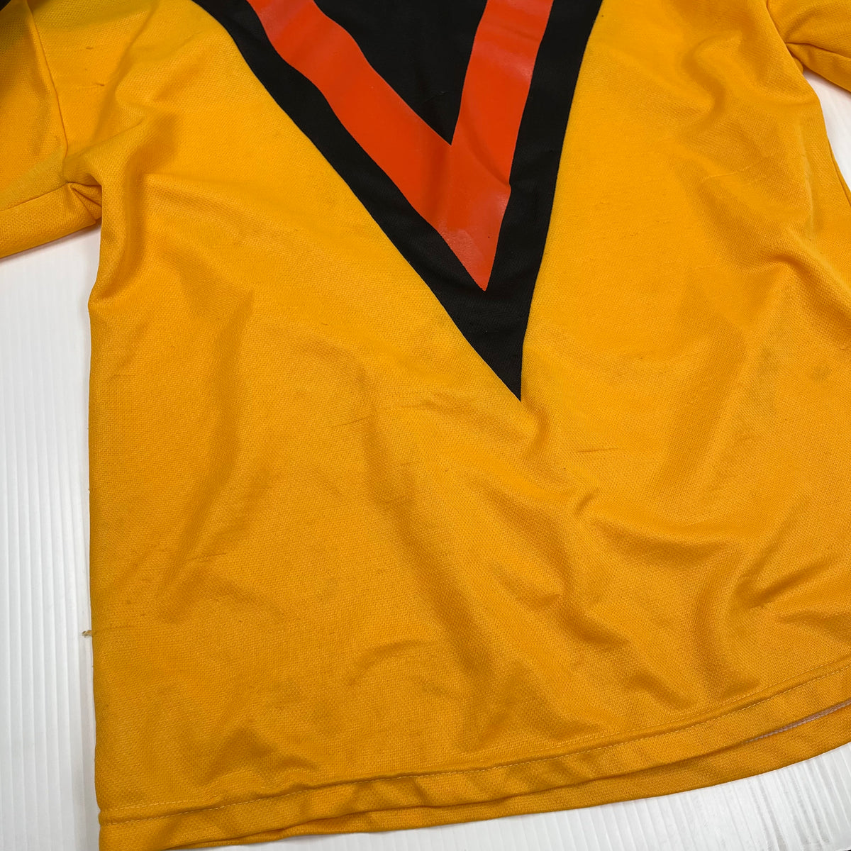 Vintage CCM Vancouver Canucks NHL Jersey L