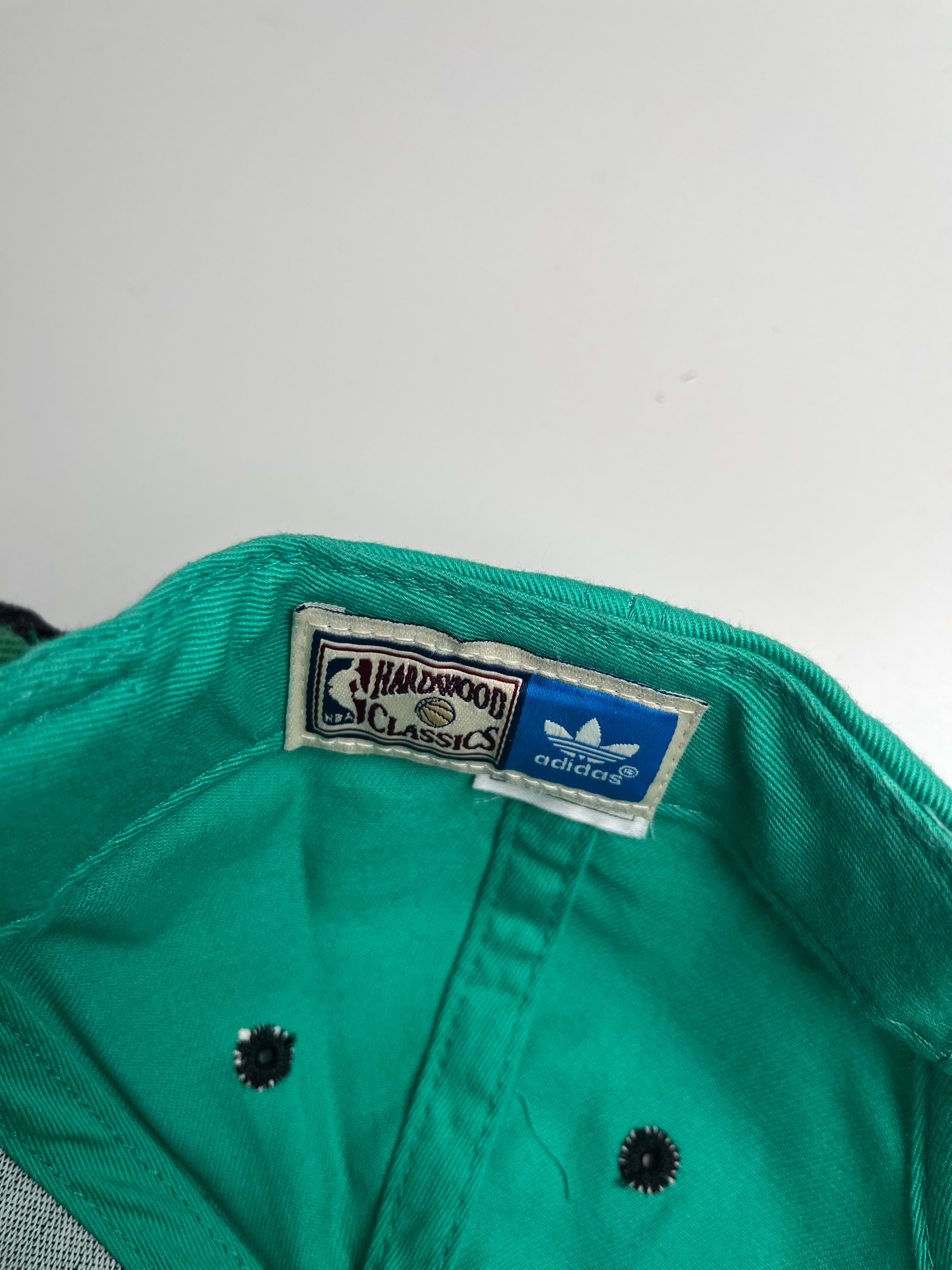 Adidas Vancouver Grizzlies Snapback Hat
