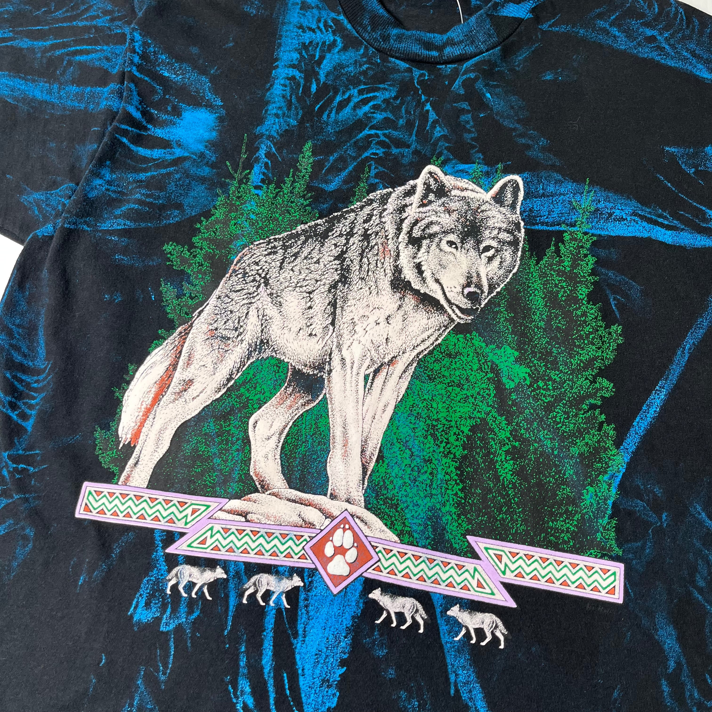 Vintage Wolf Graphic AOP Tee L