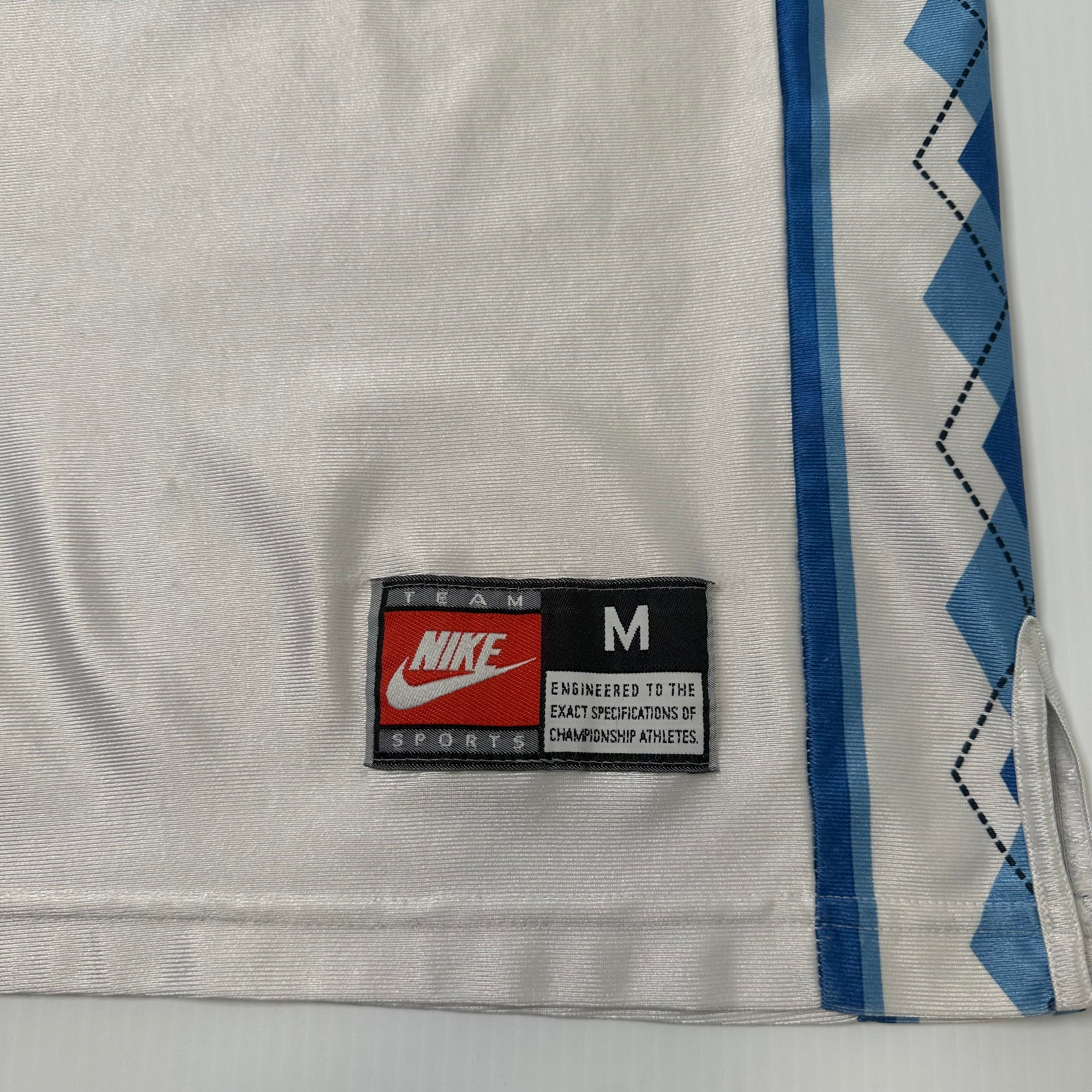 Vintage Nike North Carolina #15 Basketball Jersey M
