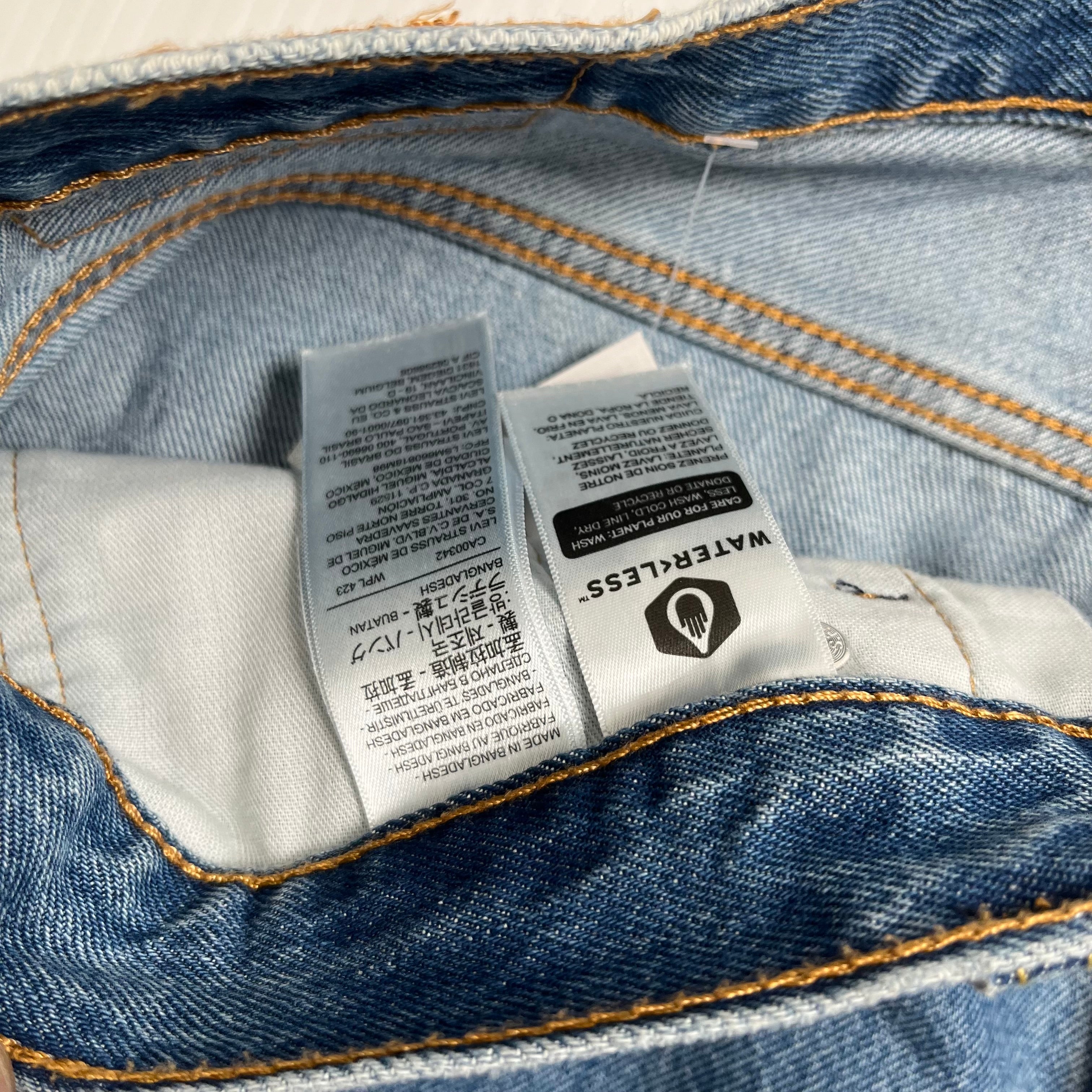 Levi's 469 Baggy Denim Shorts 34
