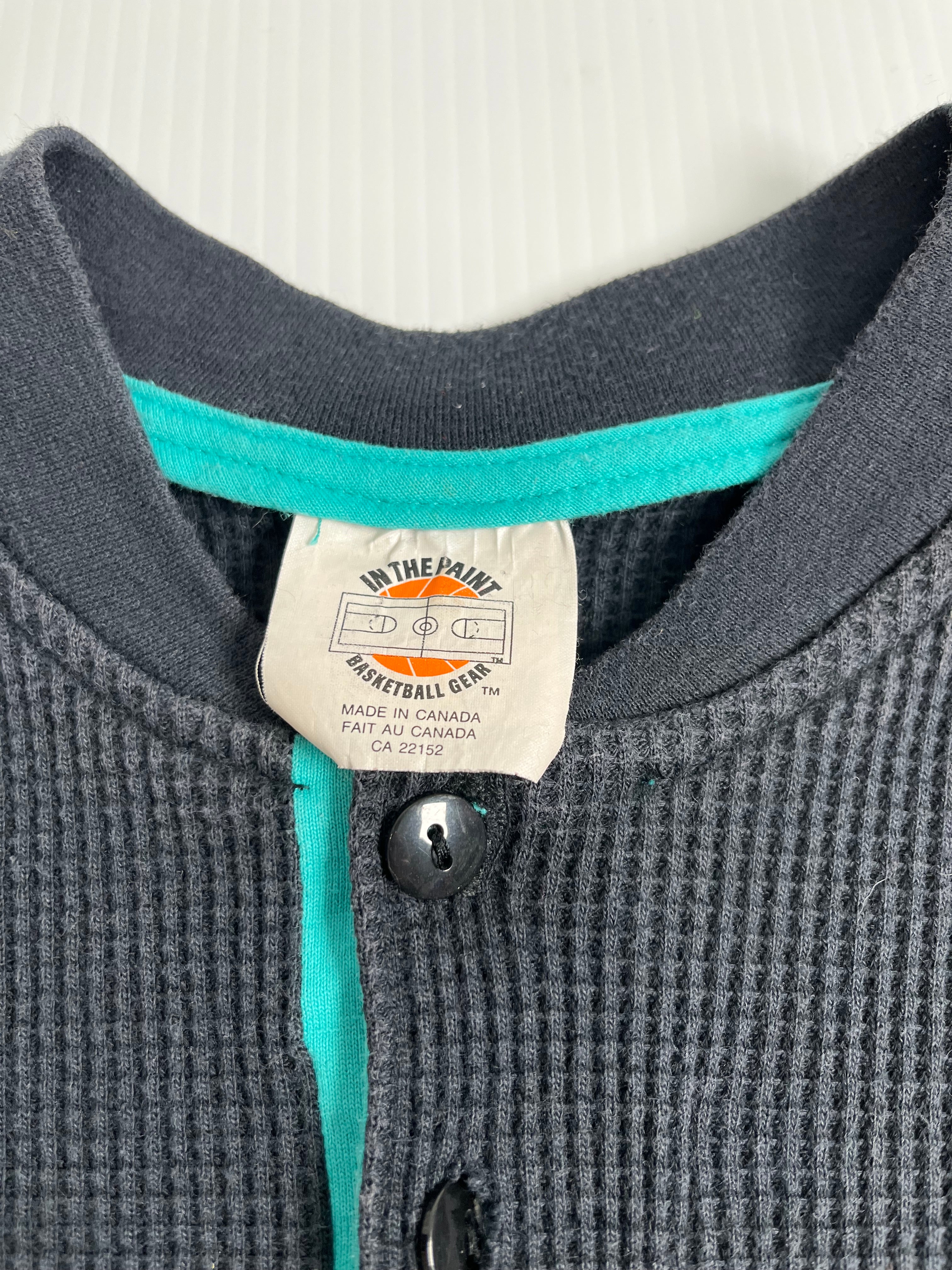 Vintage Vancouver Grizzlies Thermal Henley XL