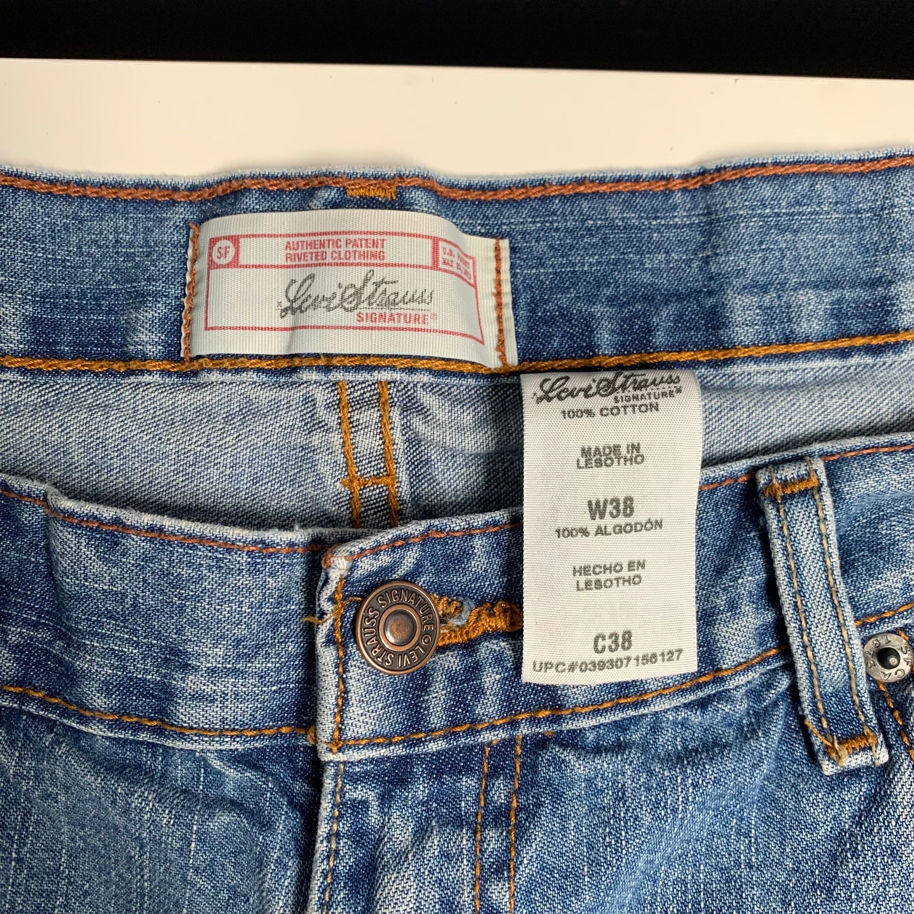 Levi's Faded Baggy Denim Shorts 37