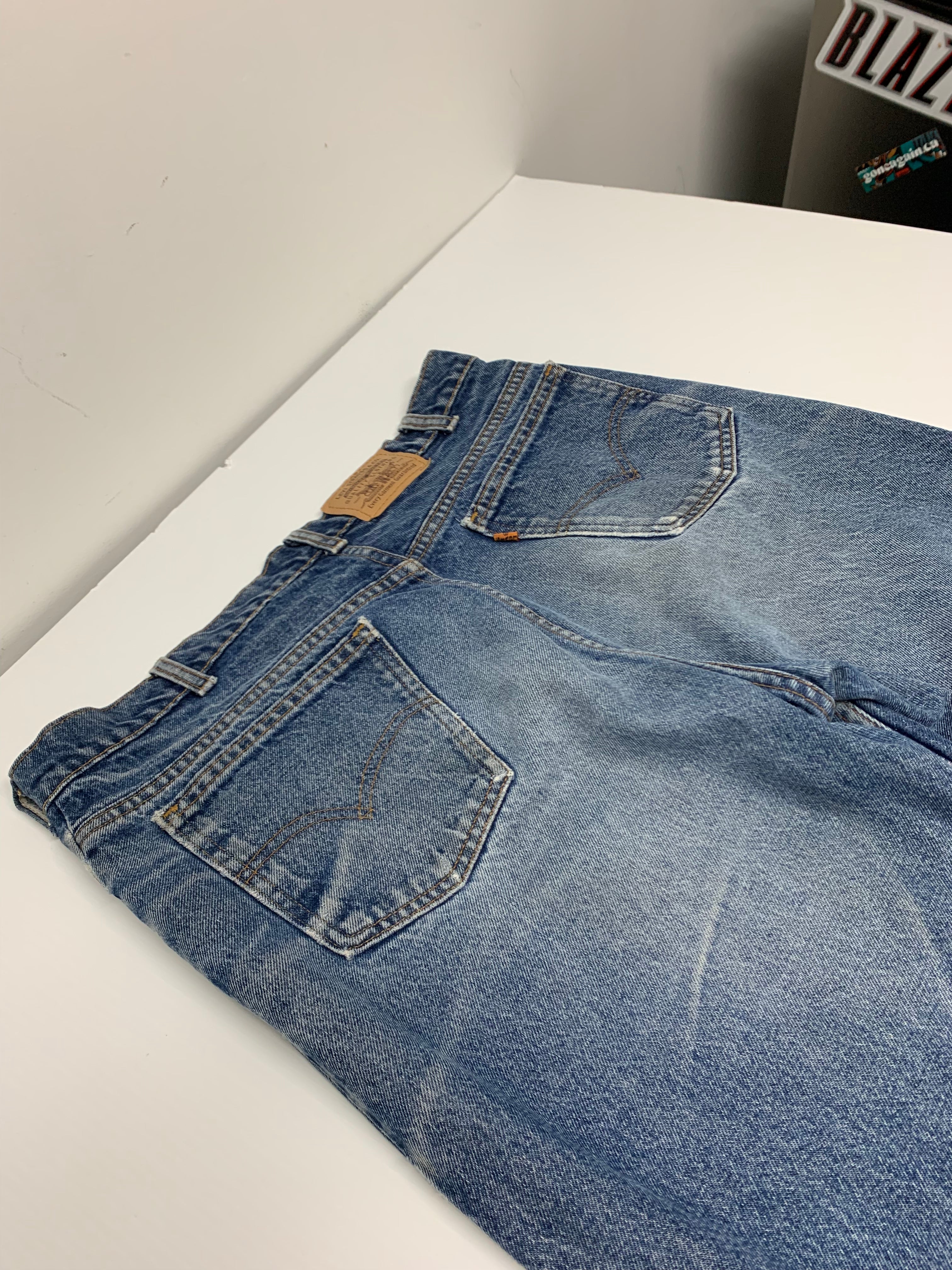 90’s Levi’s Orange Tab 36W