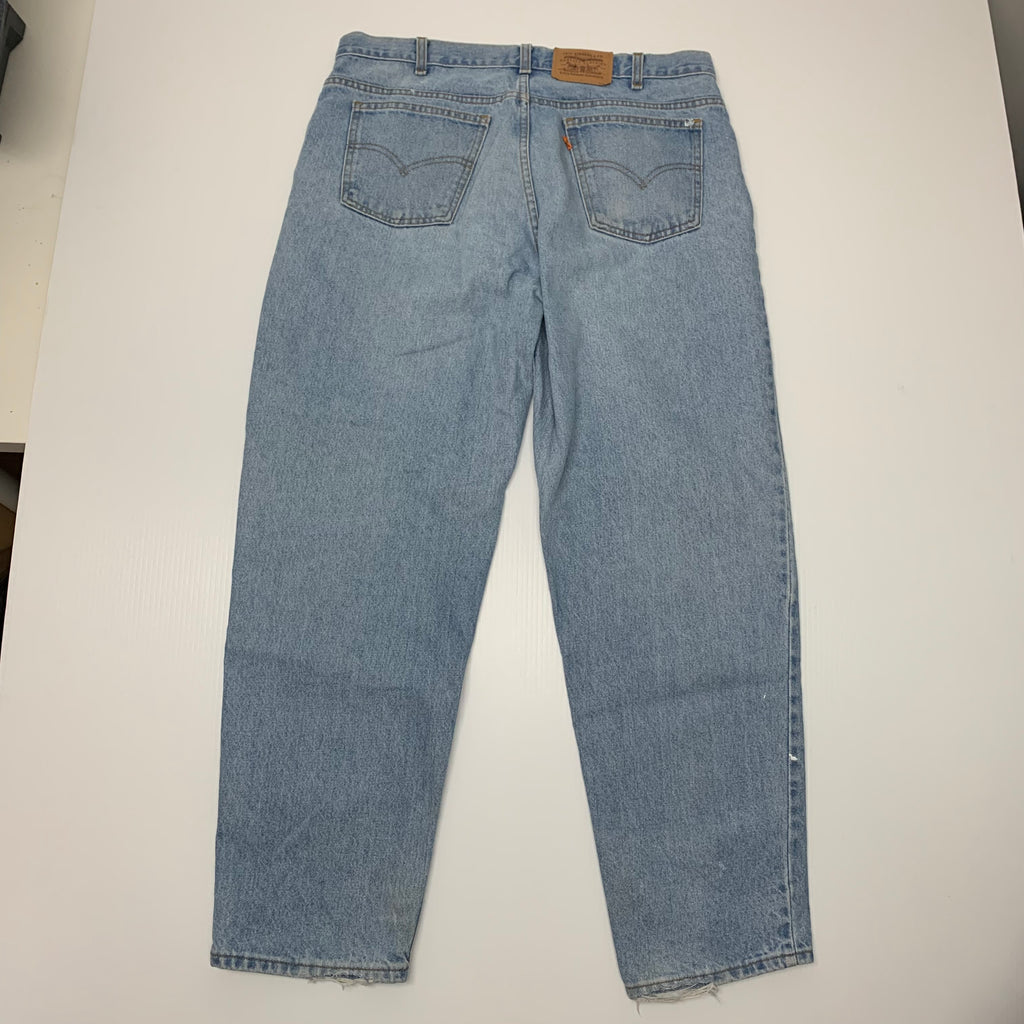 Levi’s Light Wash Orange Tabs 36
