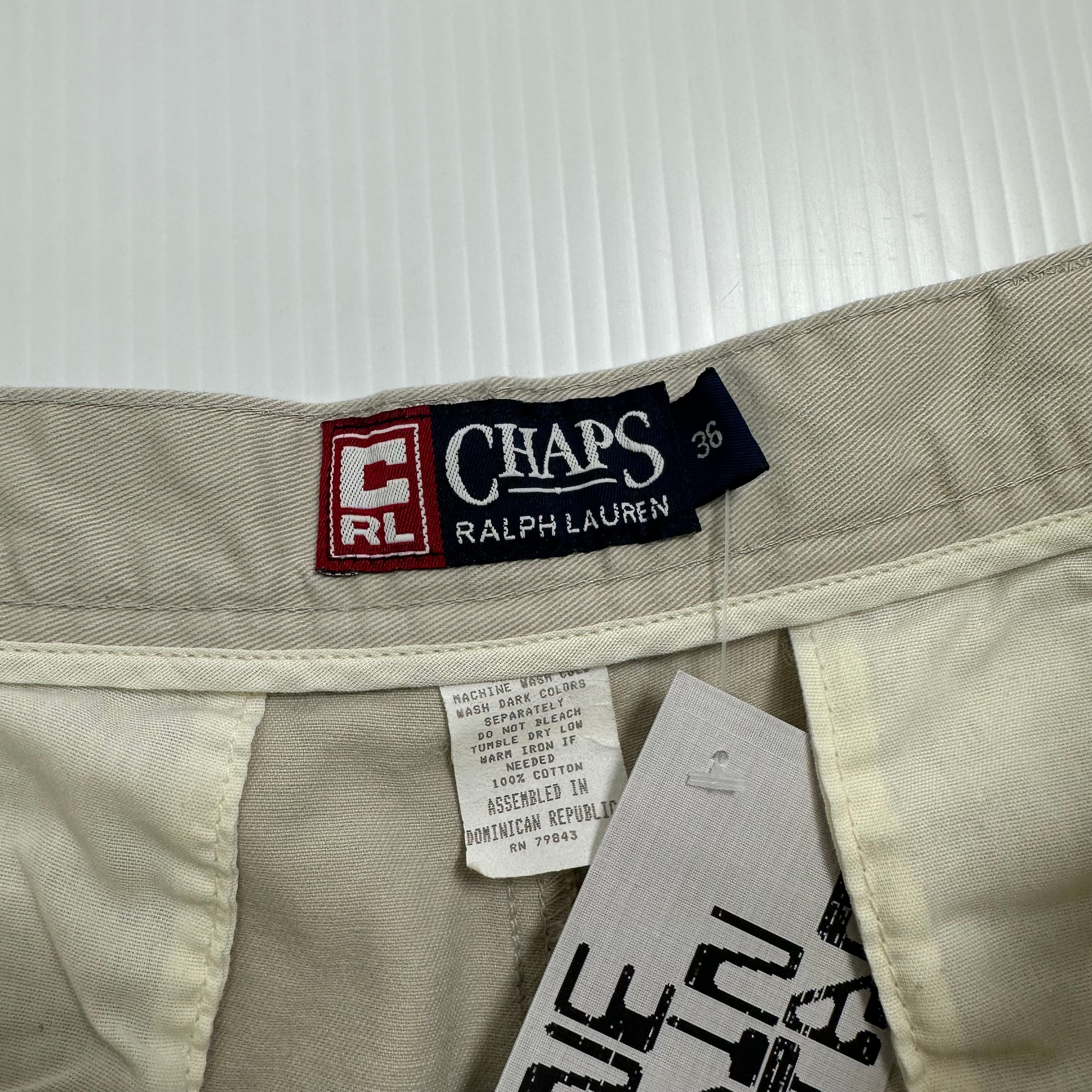 Vintage Chaps Ralph Lauren Pleated Shorts 36