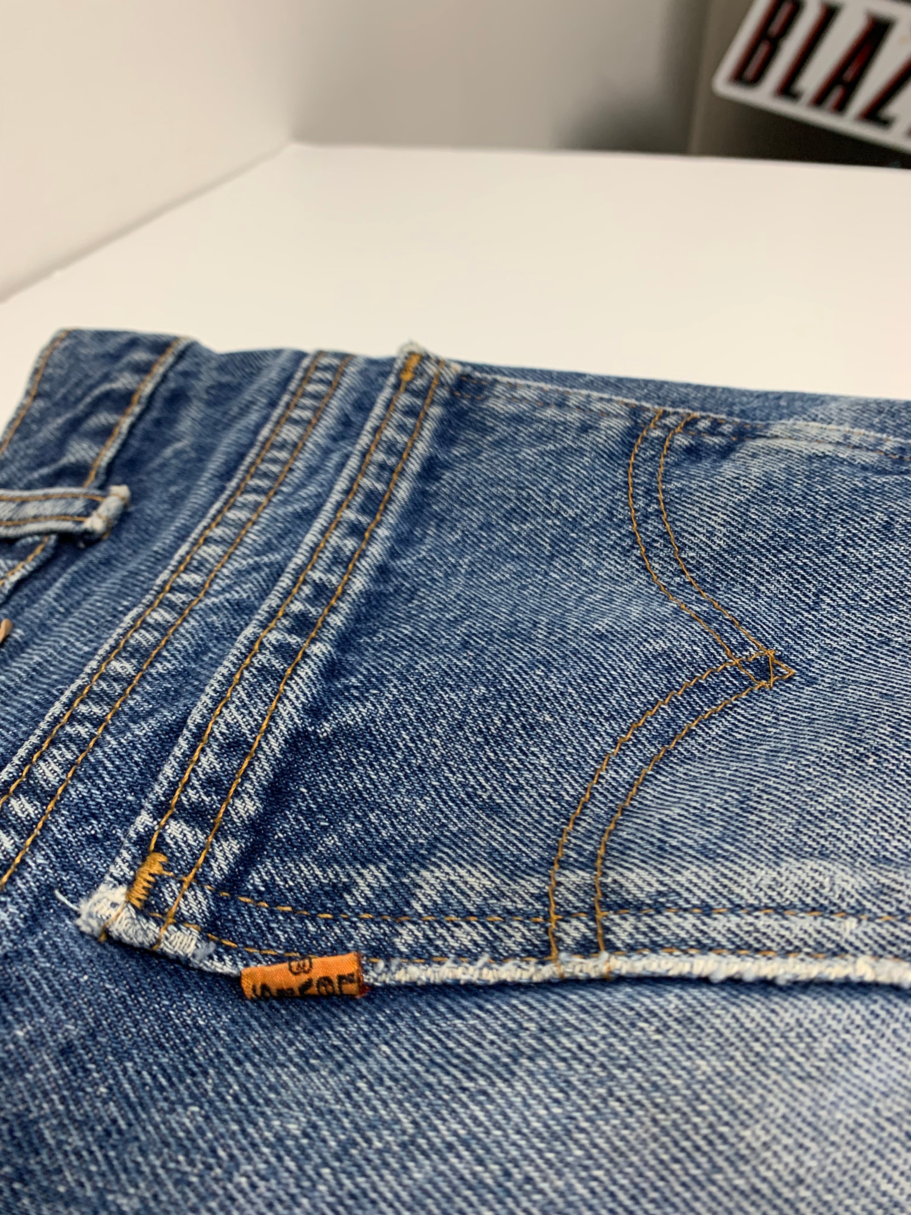 90’s Levi’s Orange Tab 36W
