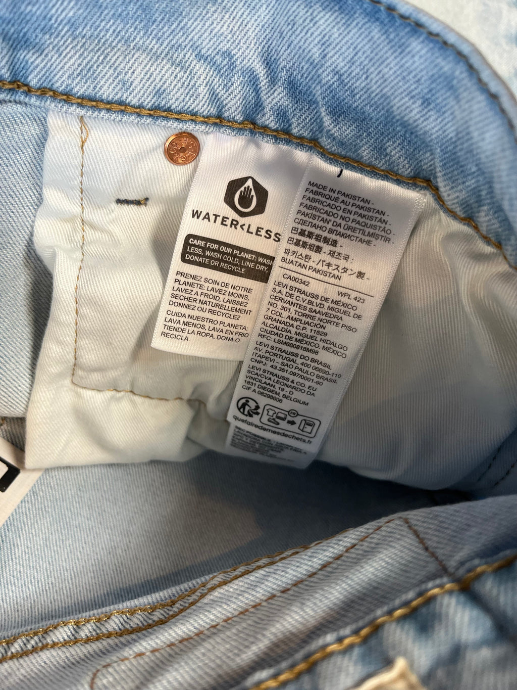 Levi's 541 Light Wash Straight Leg Denim 36