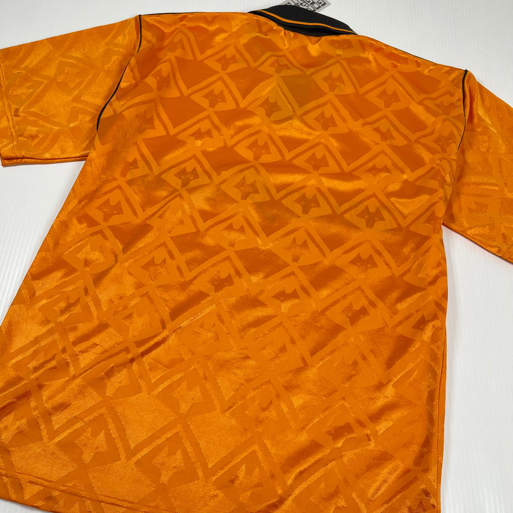 1991-92 Wolverhampton Wanderers Home Kit L