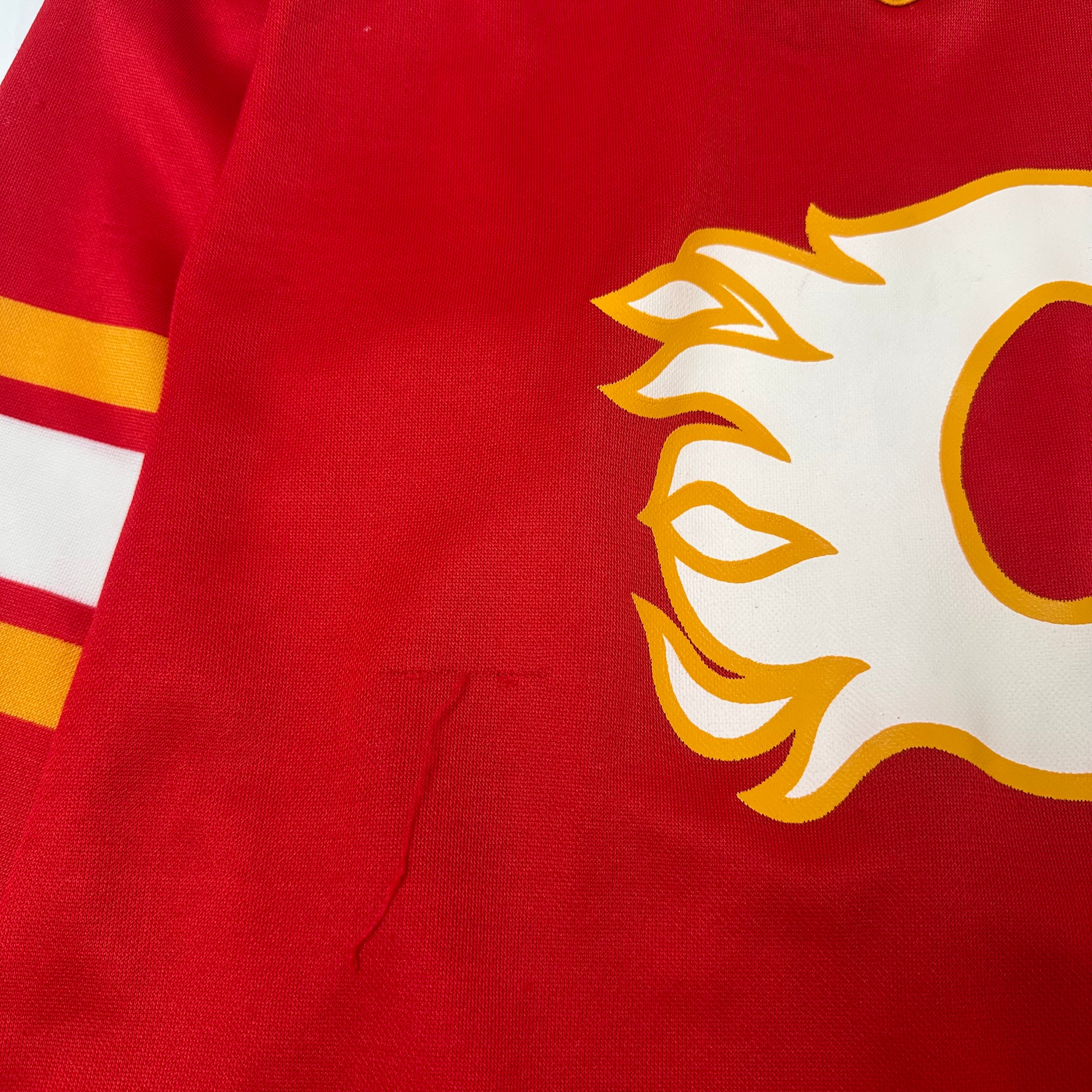 Vintage CCM Calgary Flames NHL Hockey Jersey S