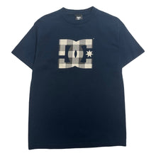 Load image into Gallery viewer, 2000s DC Shoes Graphic Tee M
