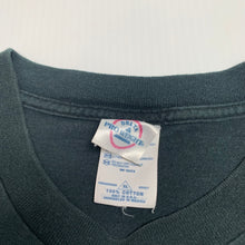 Load image into Gallery viewer, Samuel L. Jackson Snakes On A Plane Cutoff Shirt XL
