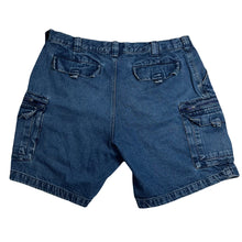 Load image into Gallery viewer, Austin Clothing Co. Baggy Cargo Denim Shorts 42

