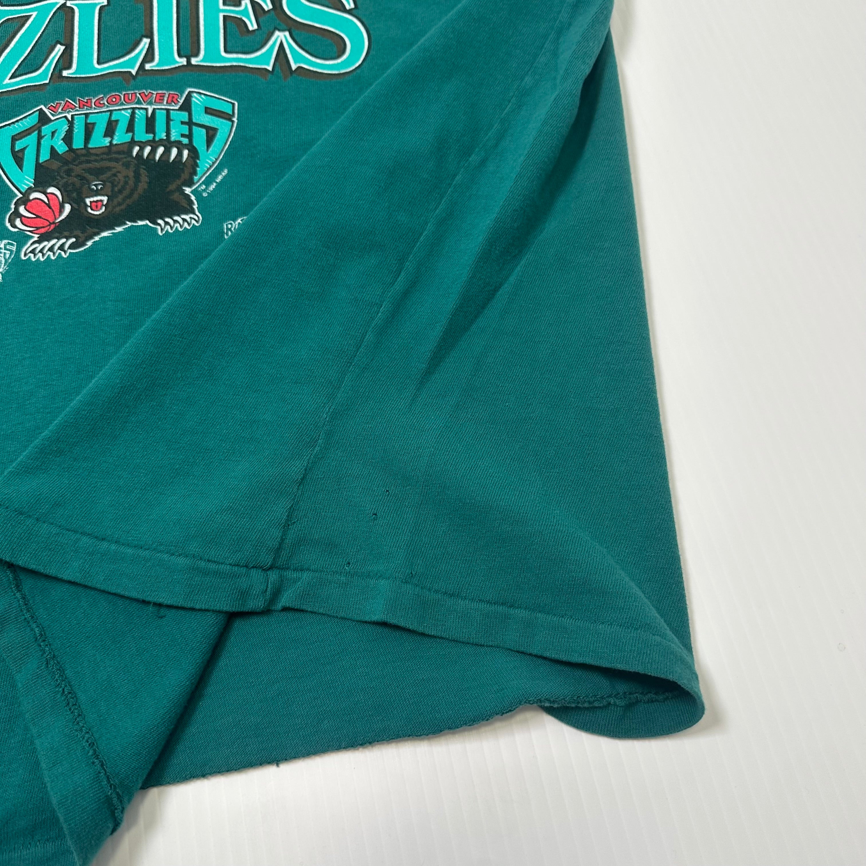 1994 Vancouver Grizzlies NBA Graphic Tee XXL