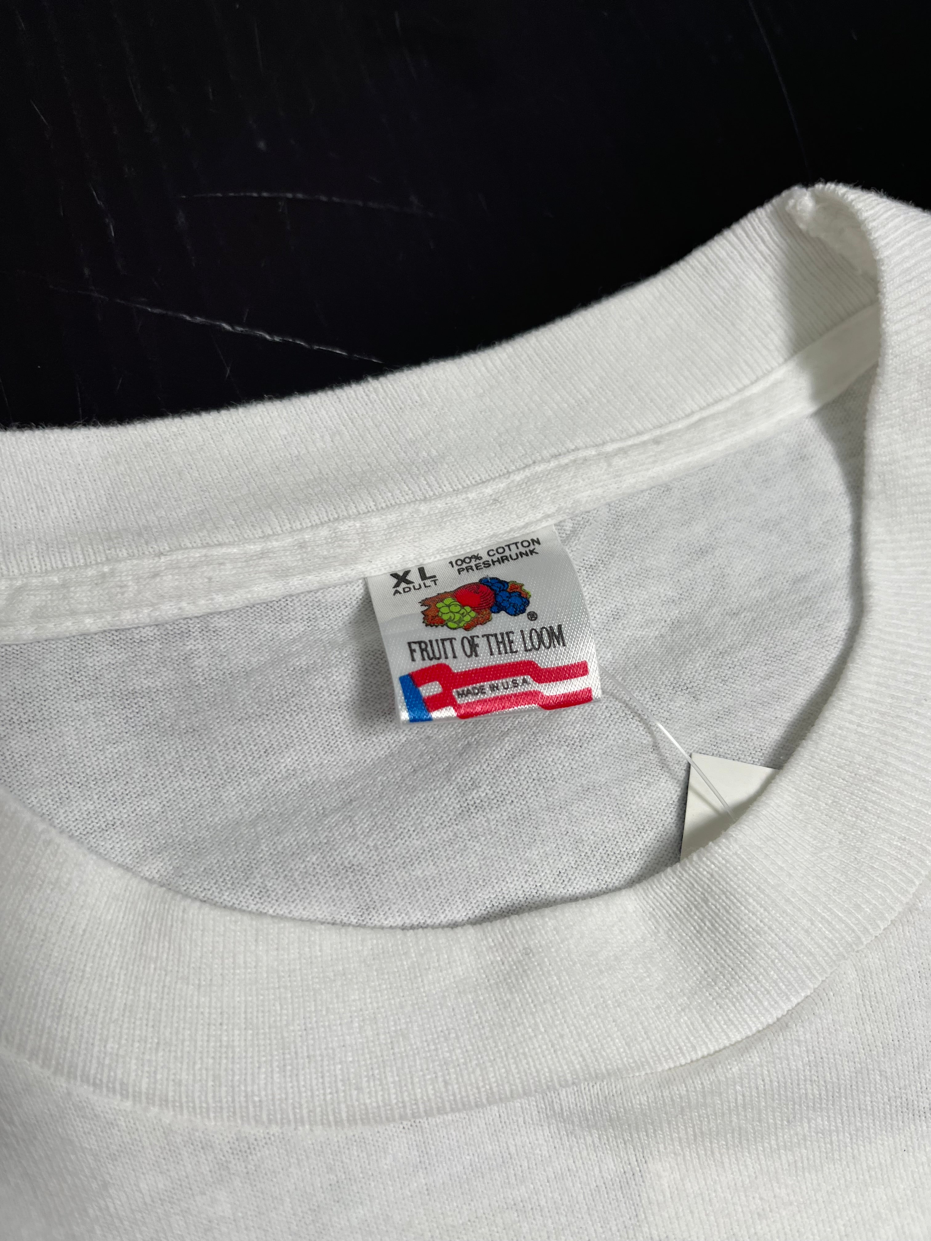 Vintage Jasper Welcomes The World Flags Tee XL