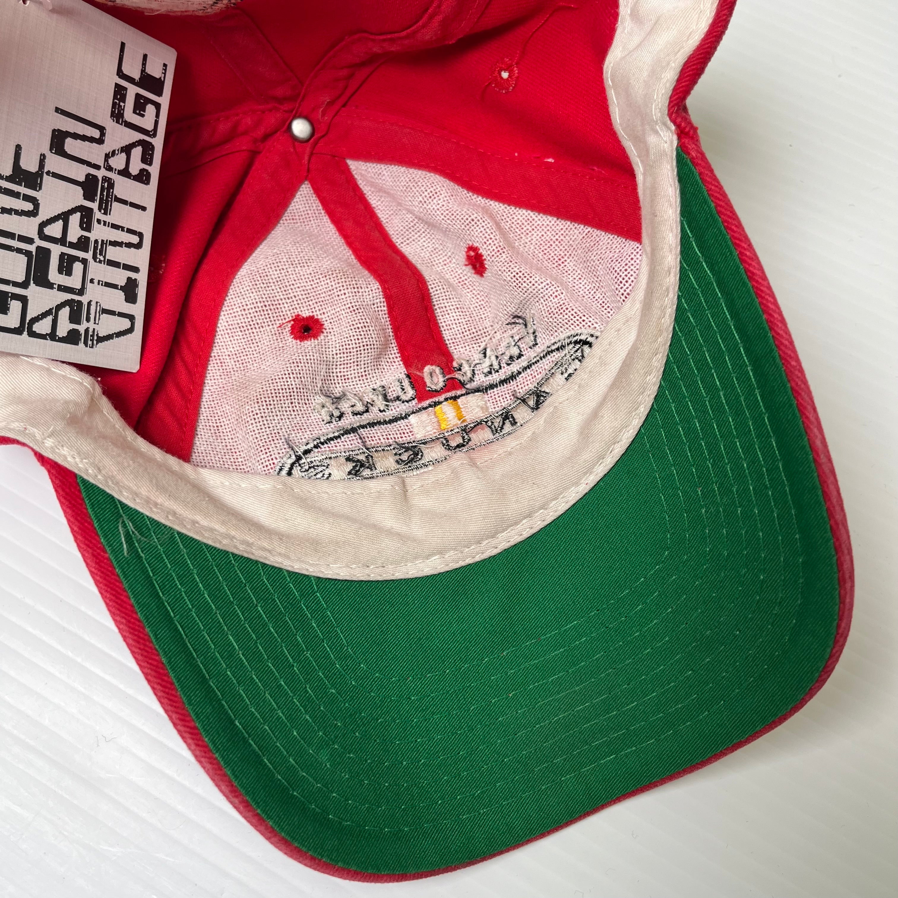 Vintage Sports Specialties Vancouver Canucks Snapback Hat