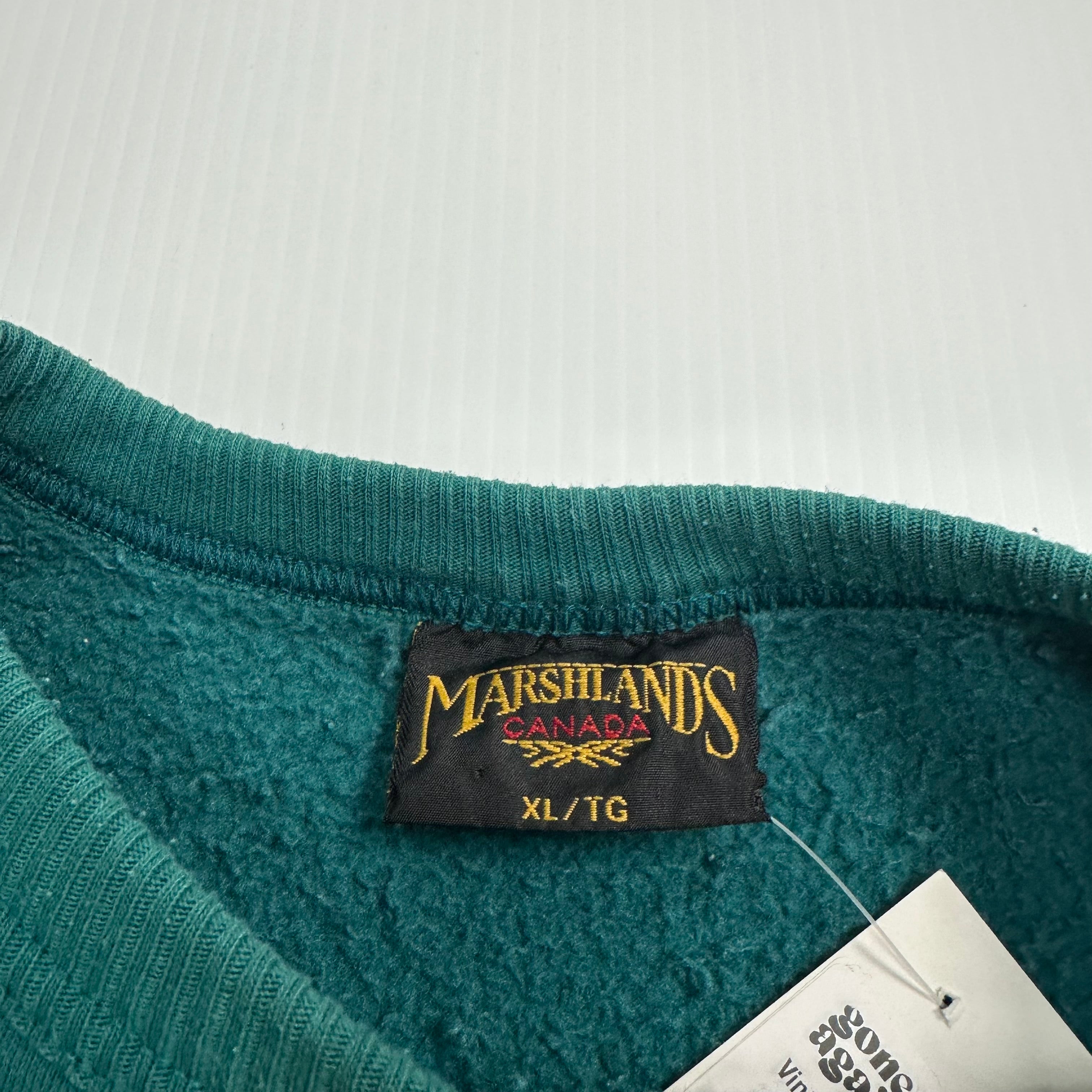 Vintage Canadian Rockies Bear Crewneck XL