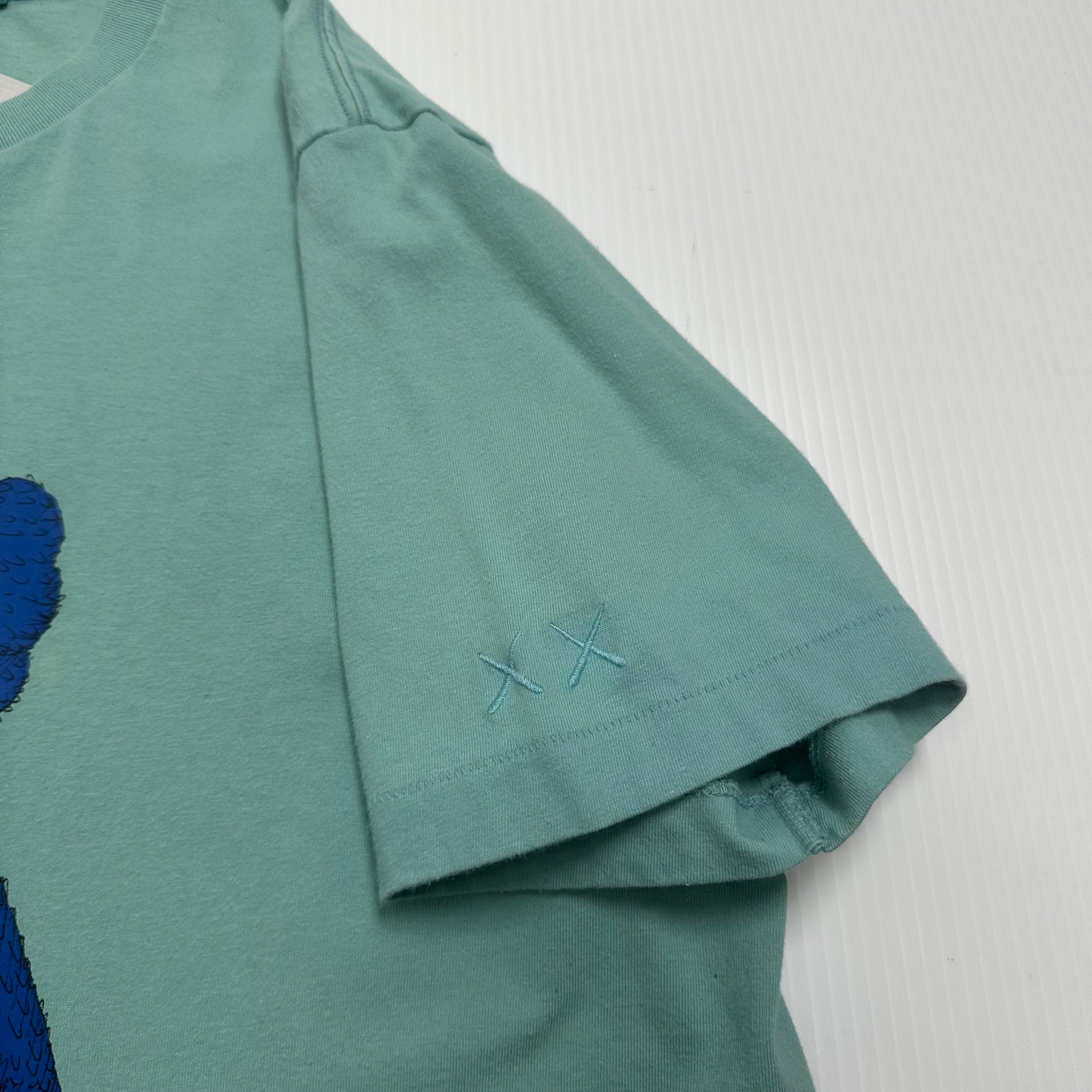 KAWS x Uniqlo Elmo Graphic Tee L