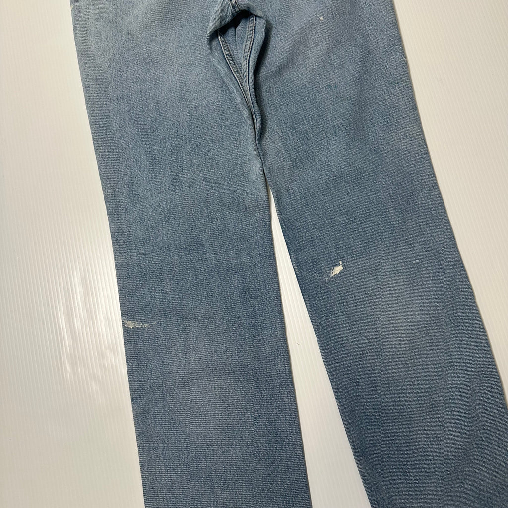 Vintage Levi's Light Wash Distressed Denim 33