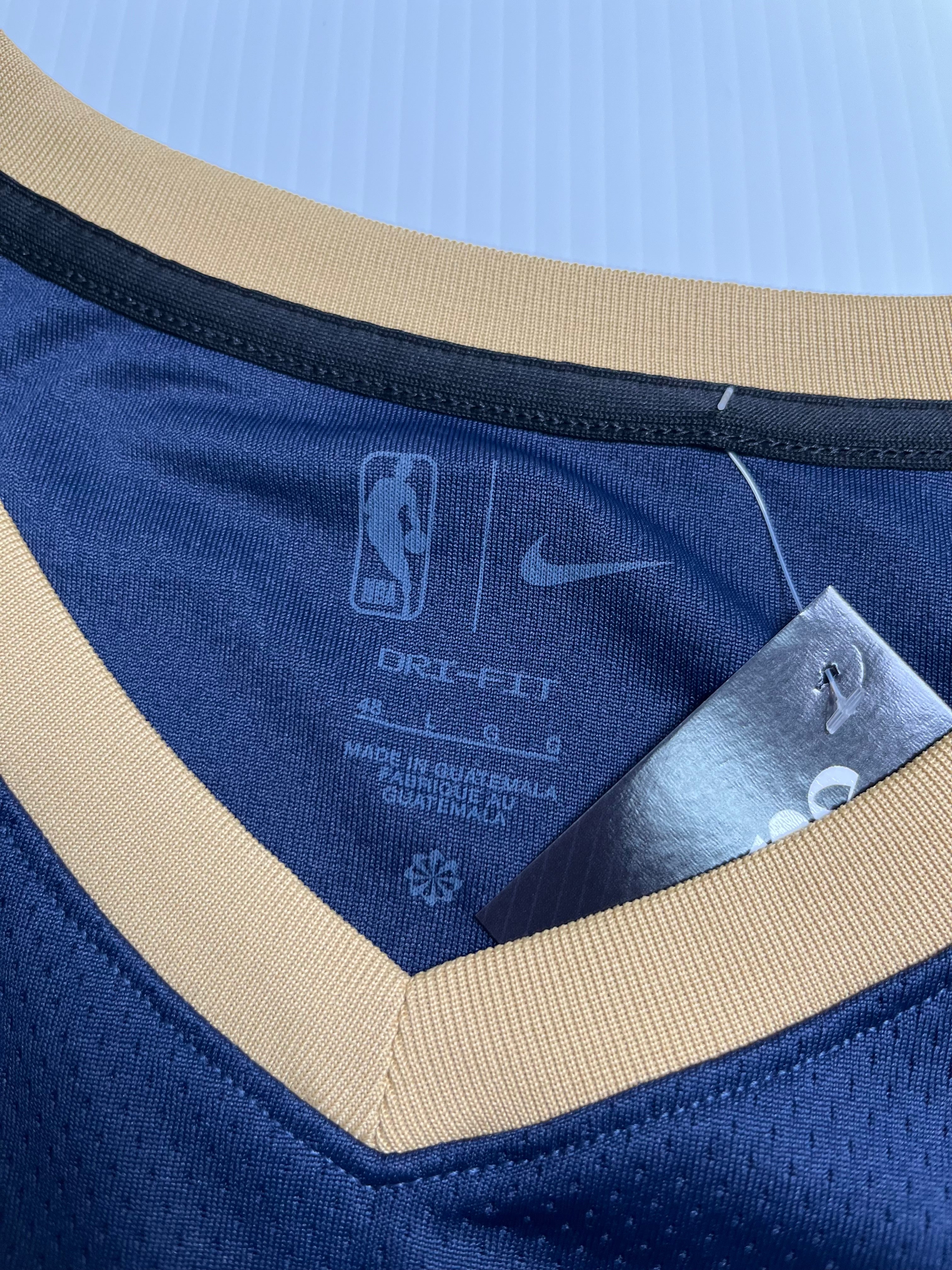 Nike New Orleans Pelicans Zion Williamson Jersey L