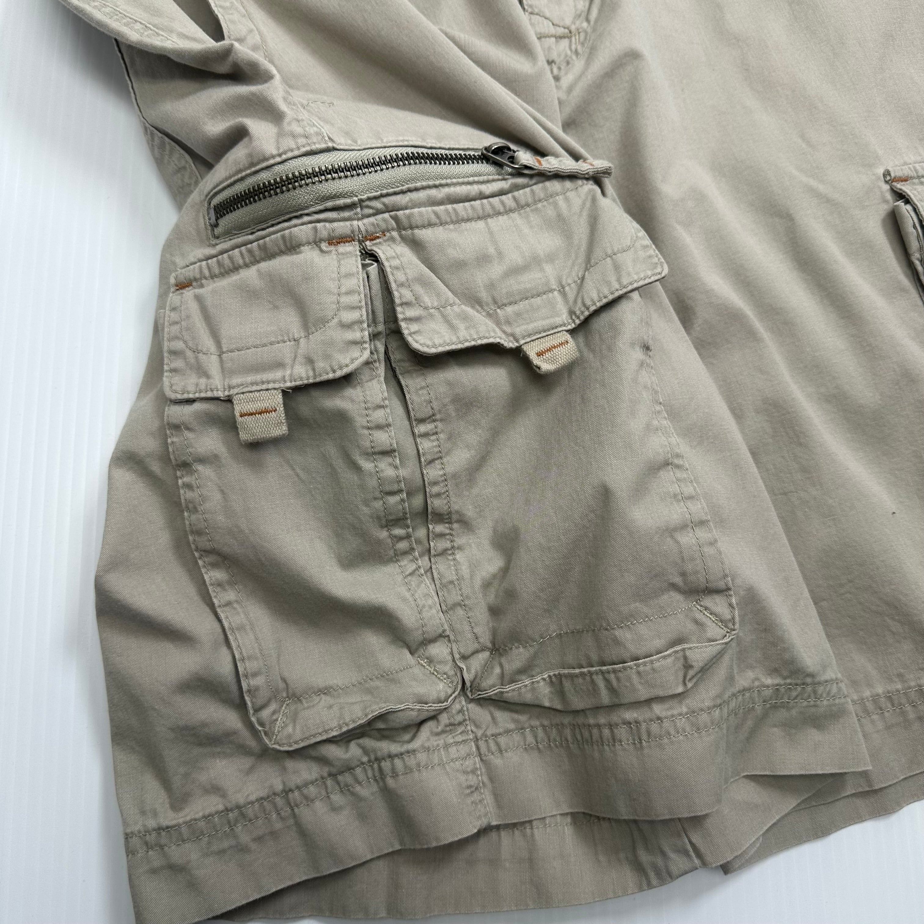 Columbia Outdoors Cargo Shorts 36