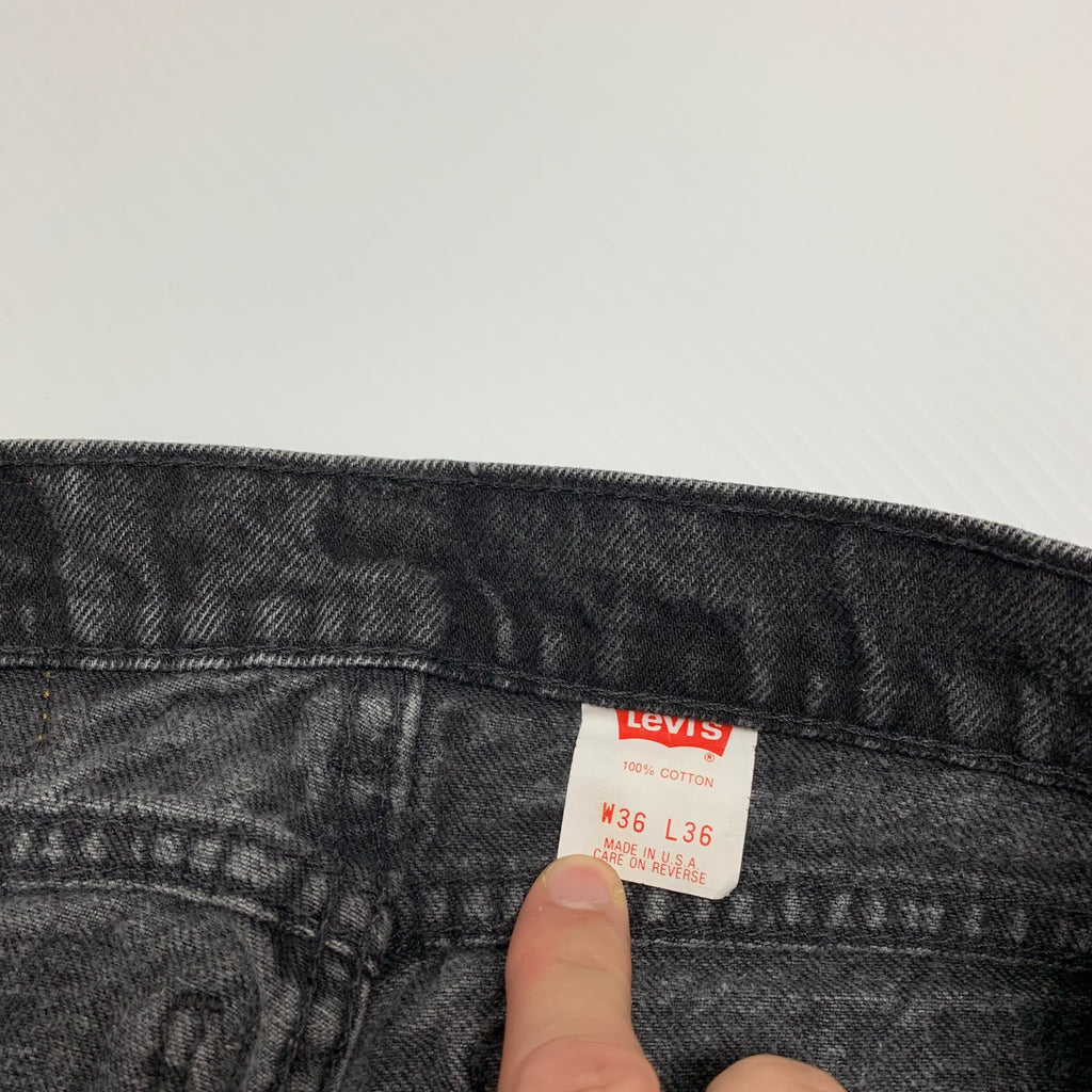 Vintage Black Levi’s Orange Tab 550 32x35