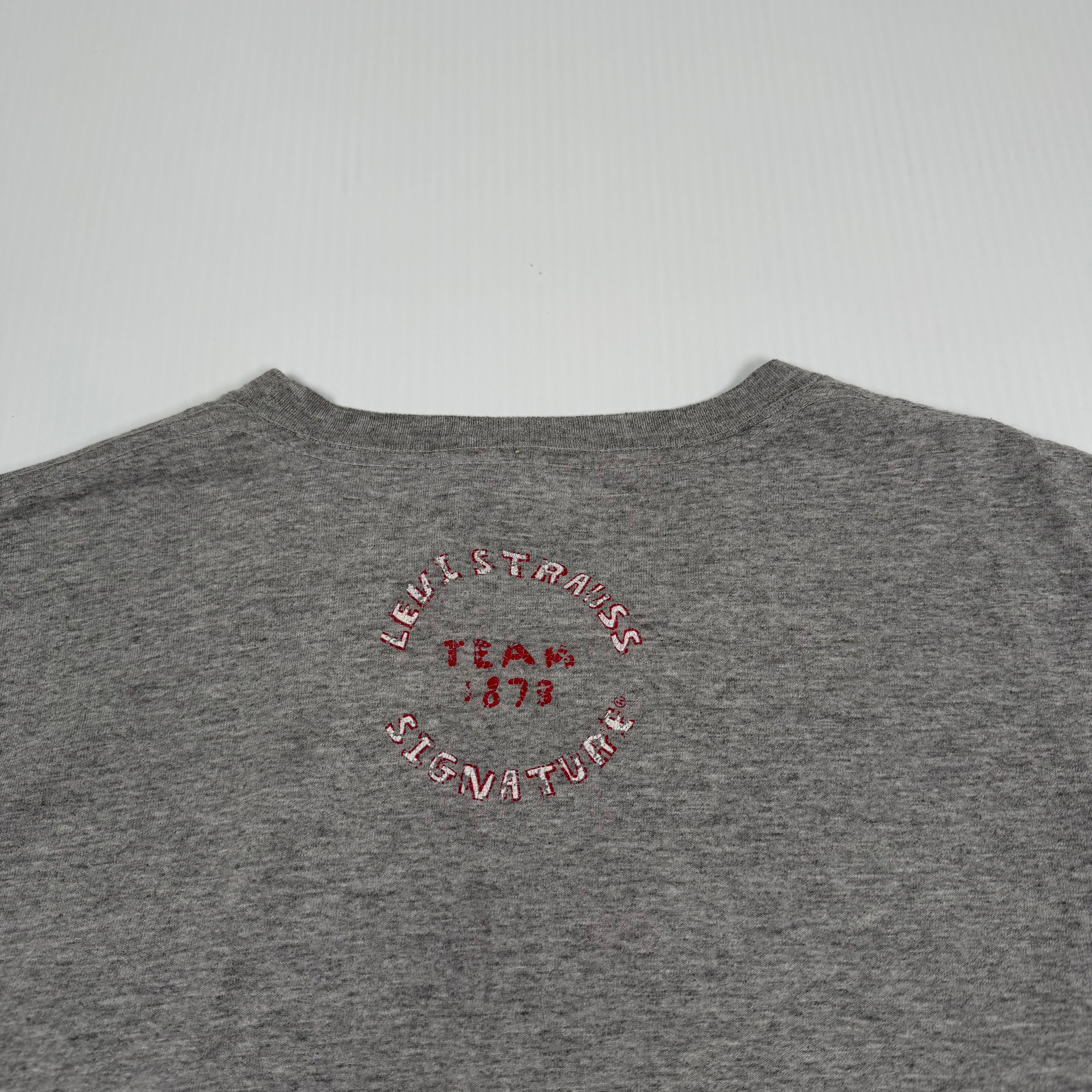 Levi Strauss Signature Dog Graphic Tee S