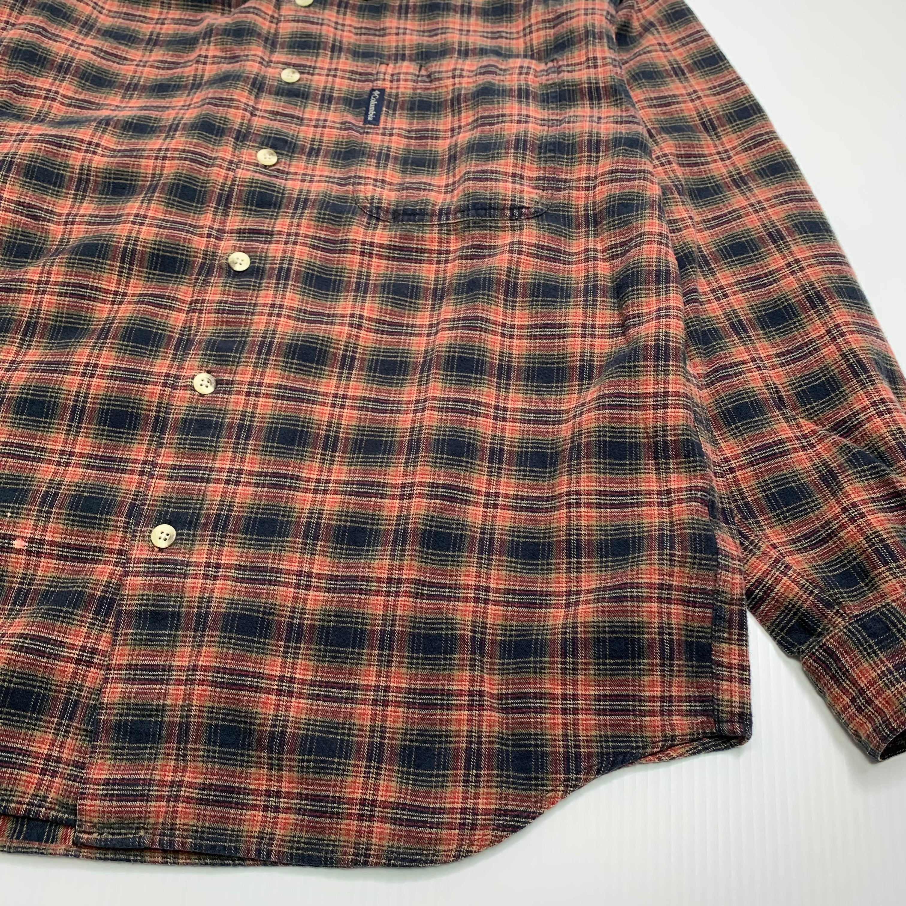 Columbia Checkered Flannel L