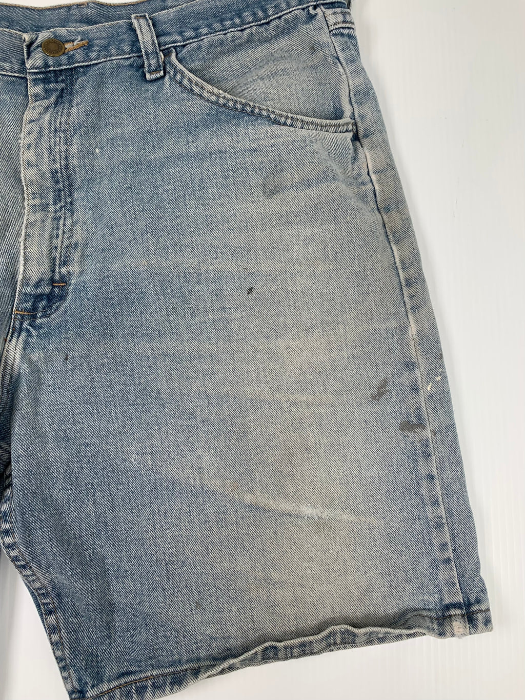 Vintage Wrangler Light Wash Distressed Denim Shorts 36