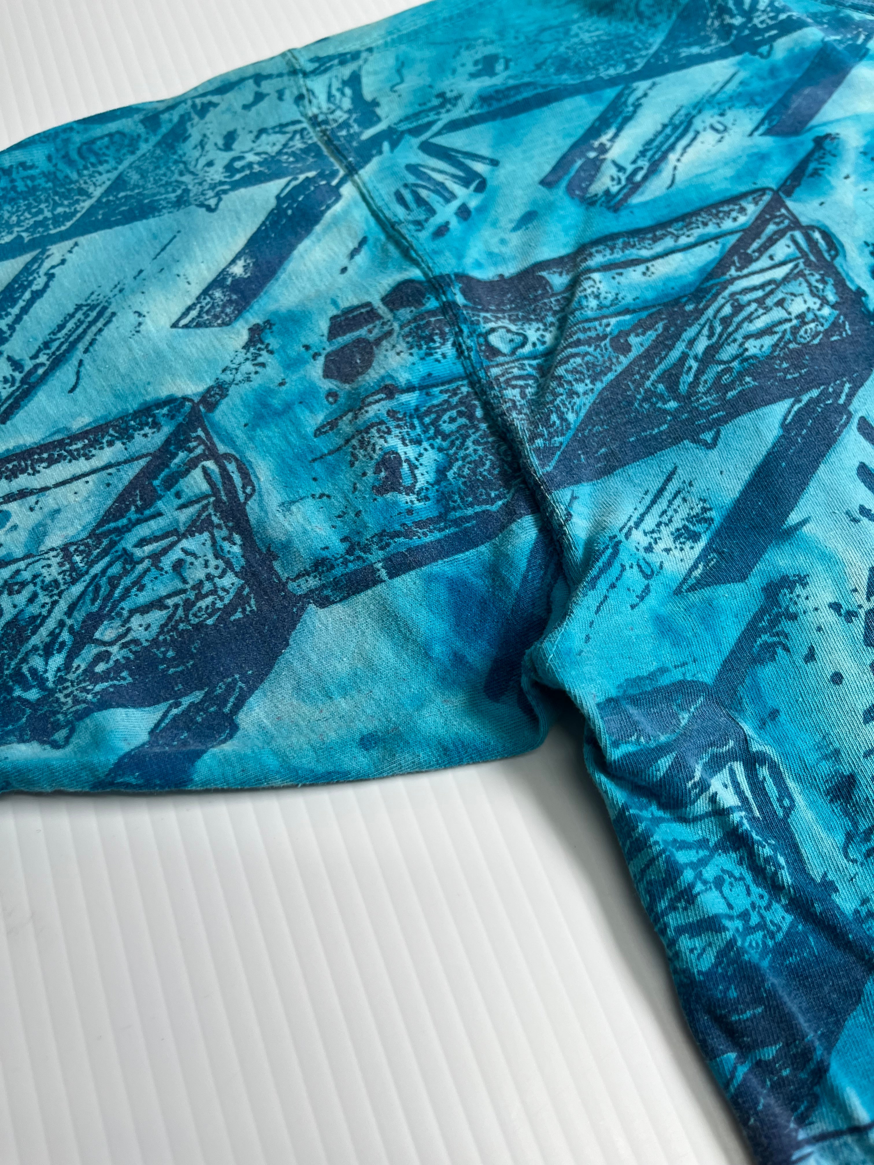 Vintage Ocean Blue AOP Tee L