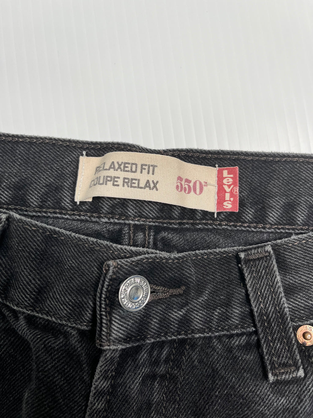 Levi's 550 Relaxed Black Denim 33