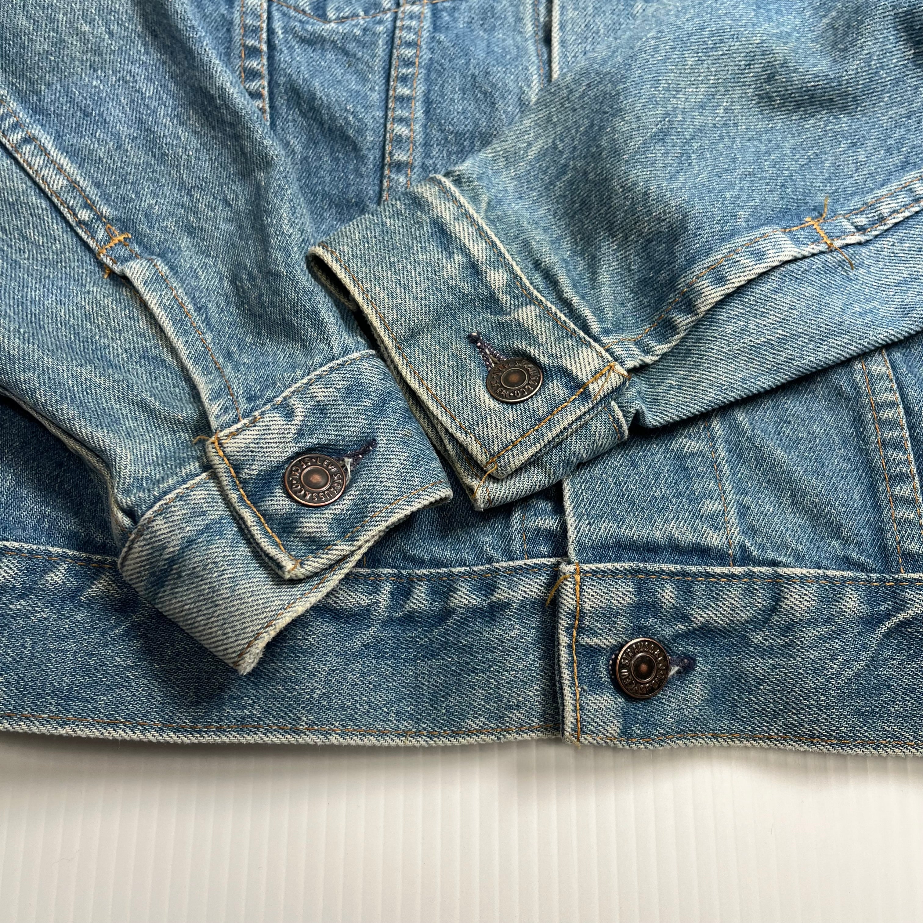 Vintage Levi's Medium Wash Denim Jacket Women's L