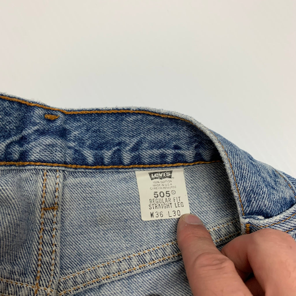 Vintage Light Wash Levi’s 505 34x30.5