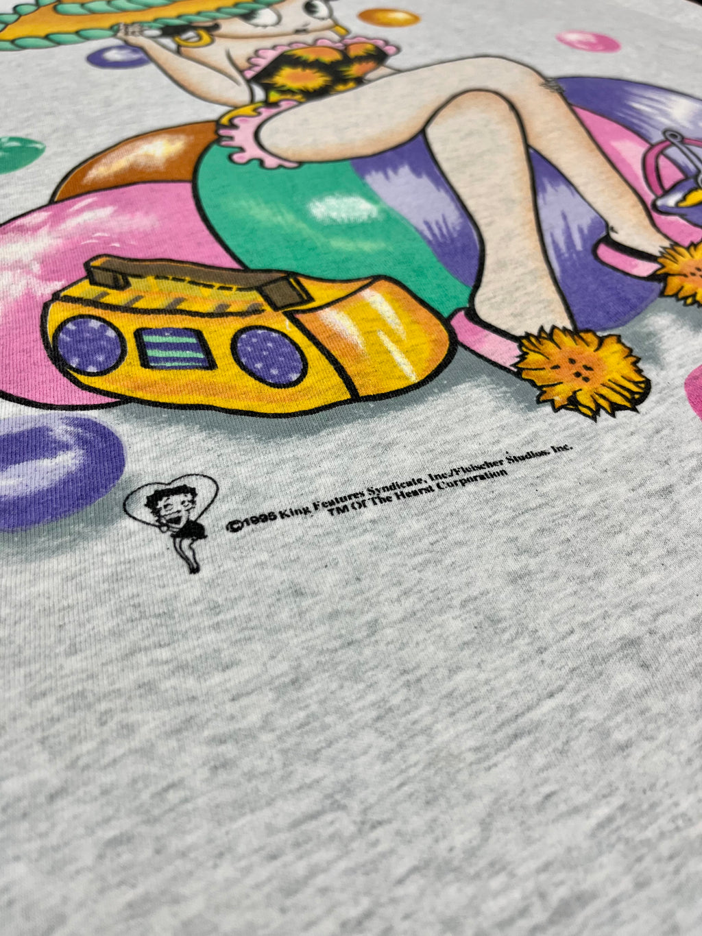Vintage Betty Boop Beach Day Tee L