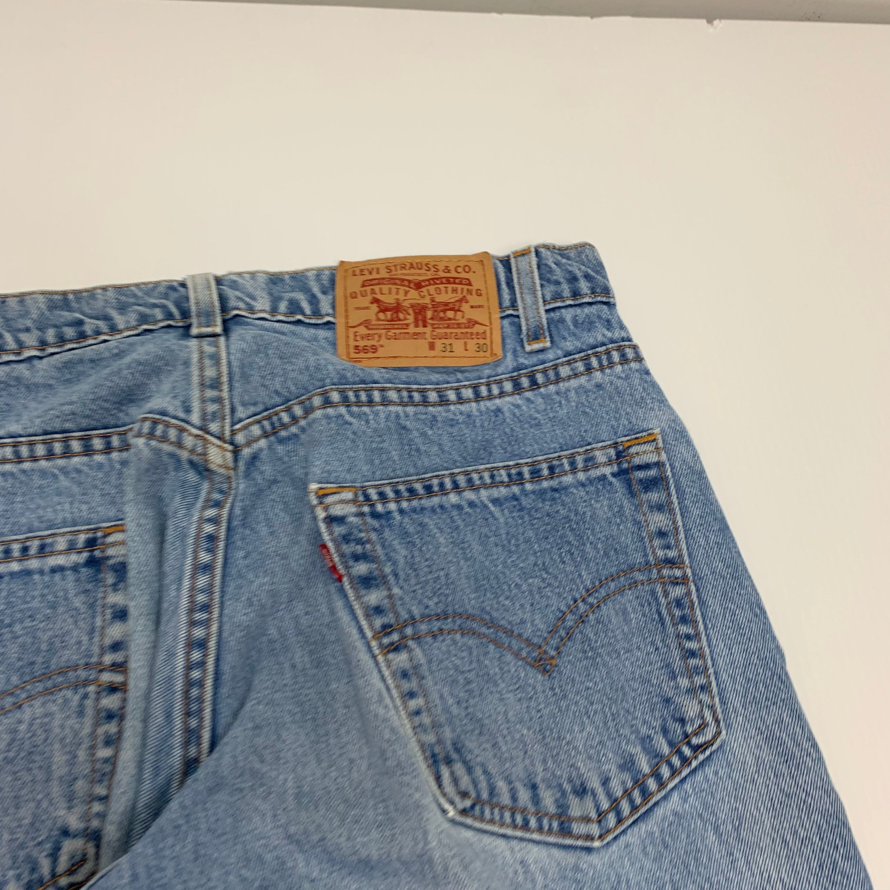 Vintage Light Wash Levi’s 569 30x30