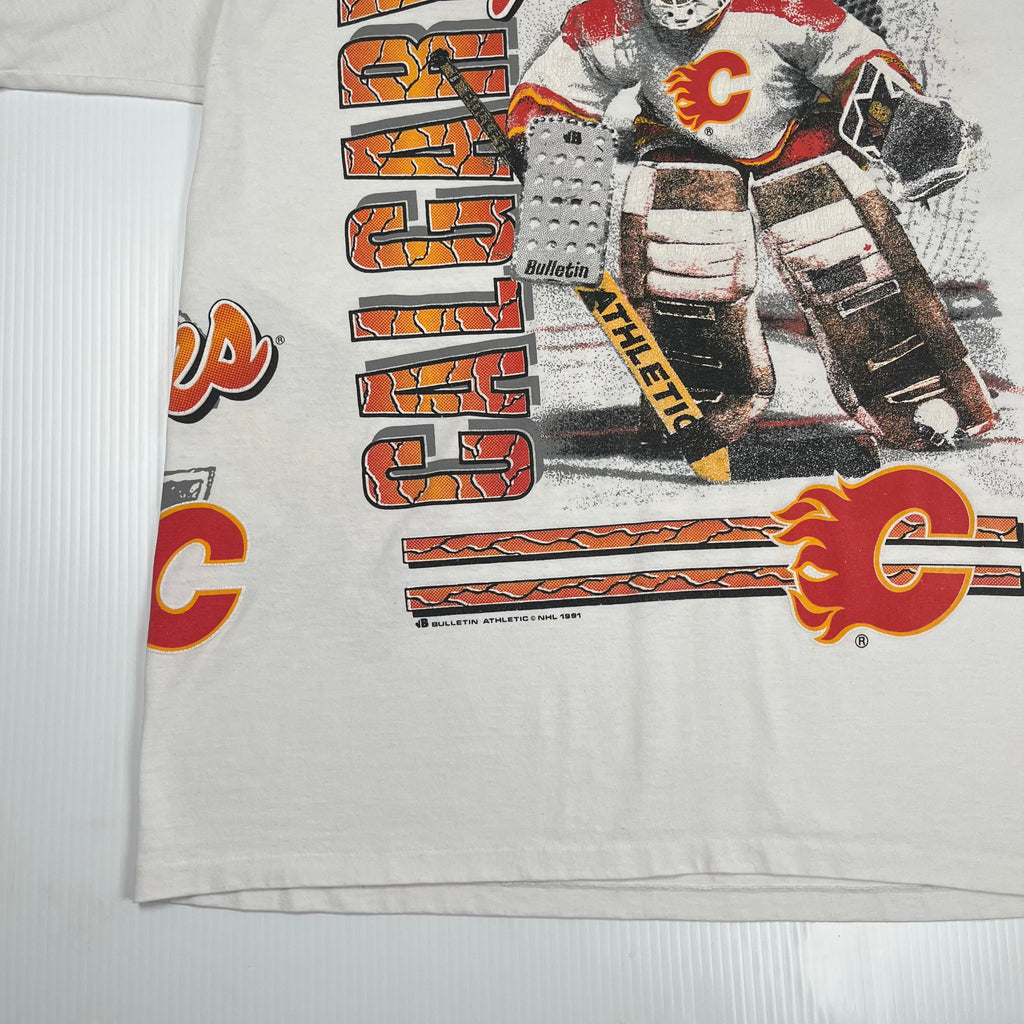 1991 Bulletin Athletic Calgary Flames AOP NHL Tee XL