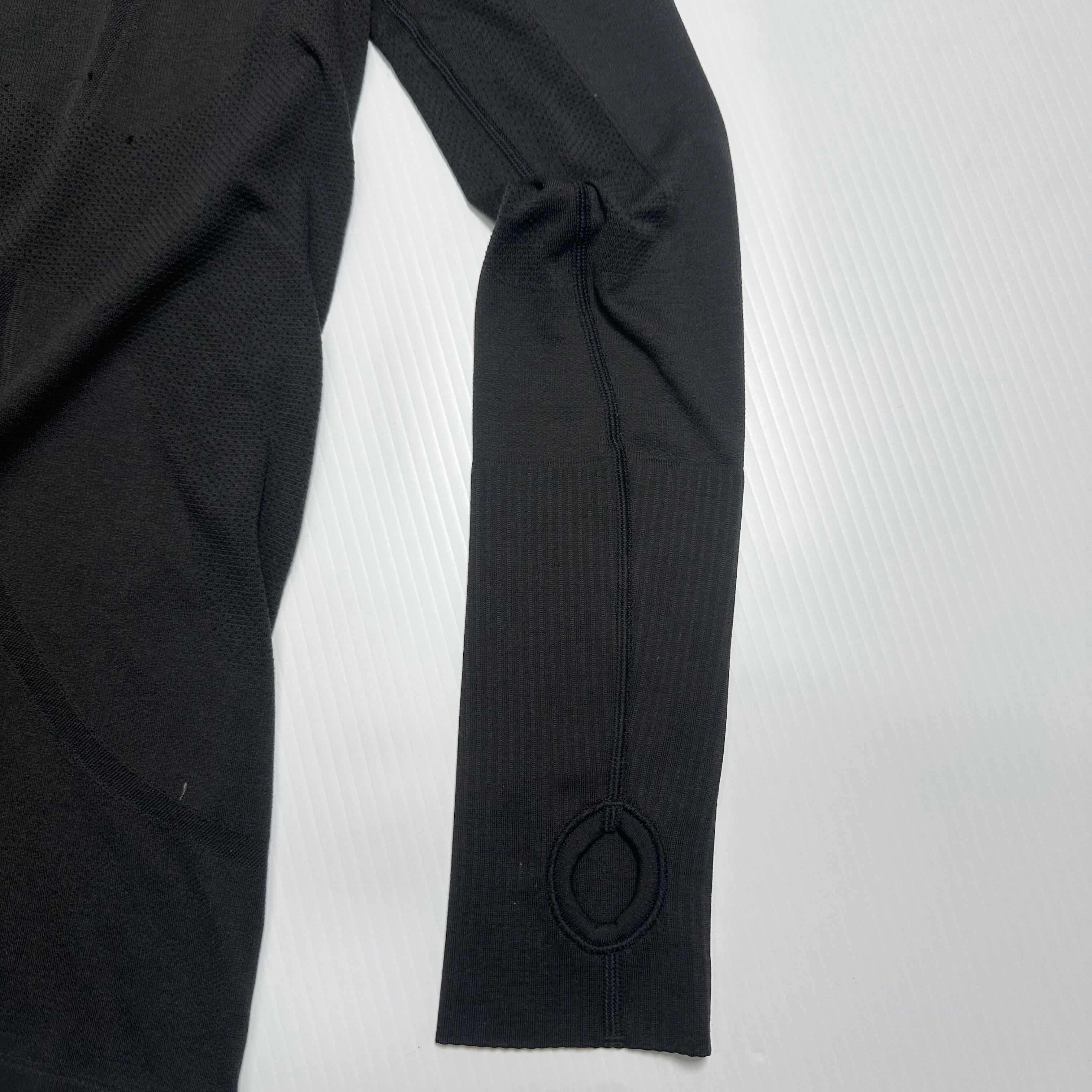 Lululemon Light Pullover Longsleeve M