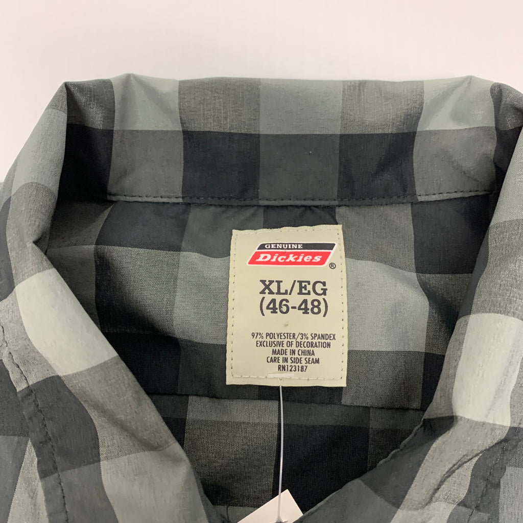 Dickies Plaid Button Up XL