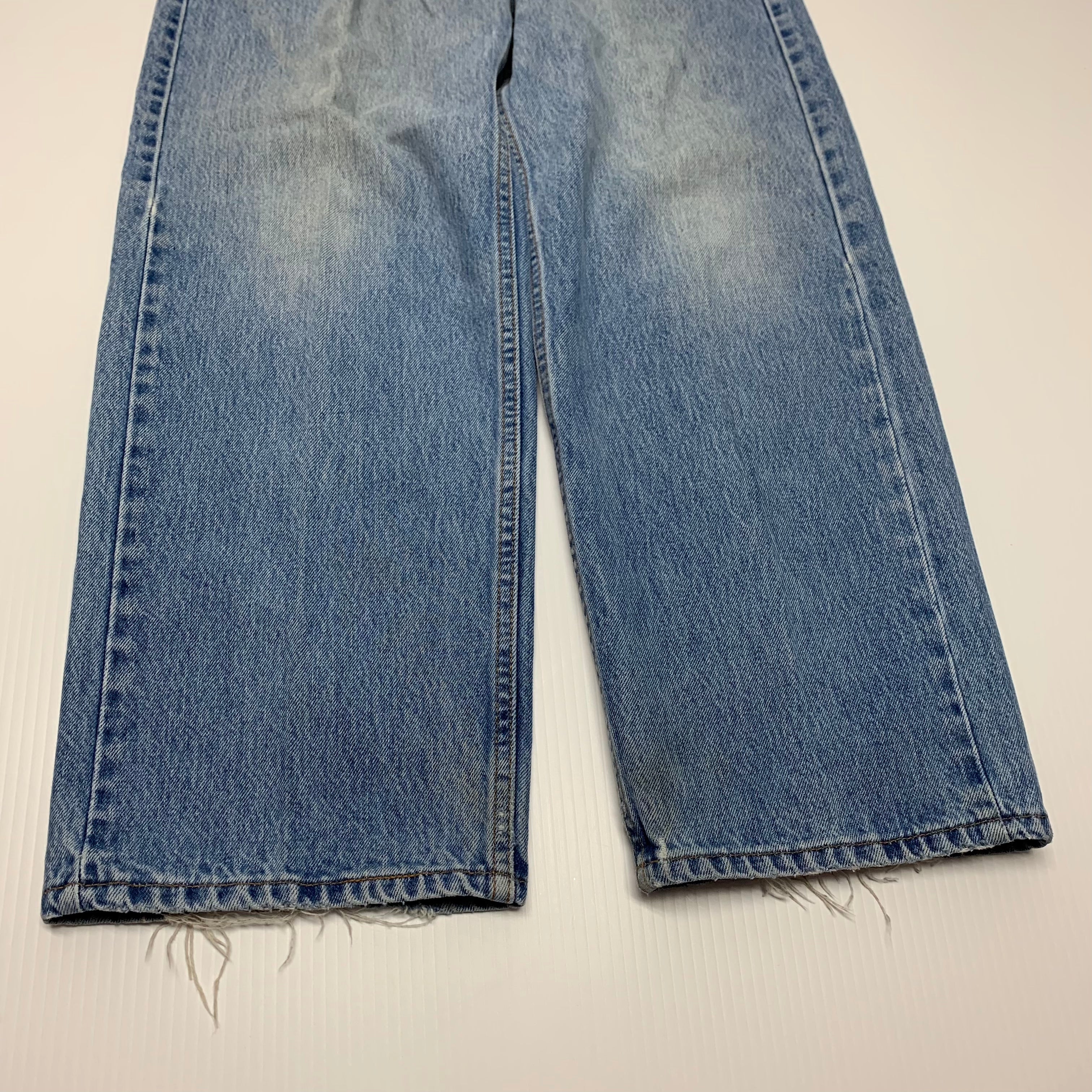 Vintage Light Wash Levi’s 569 30x30