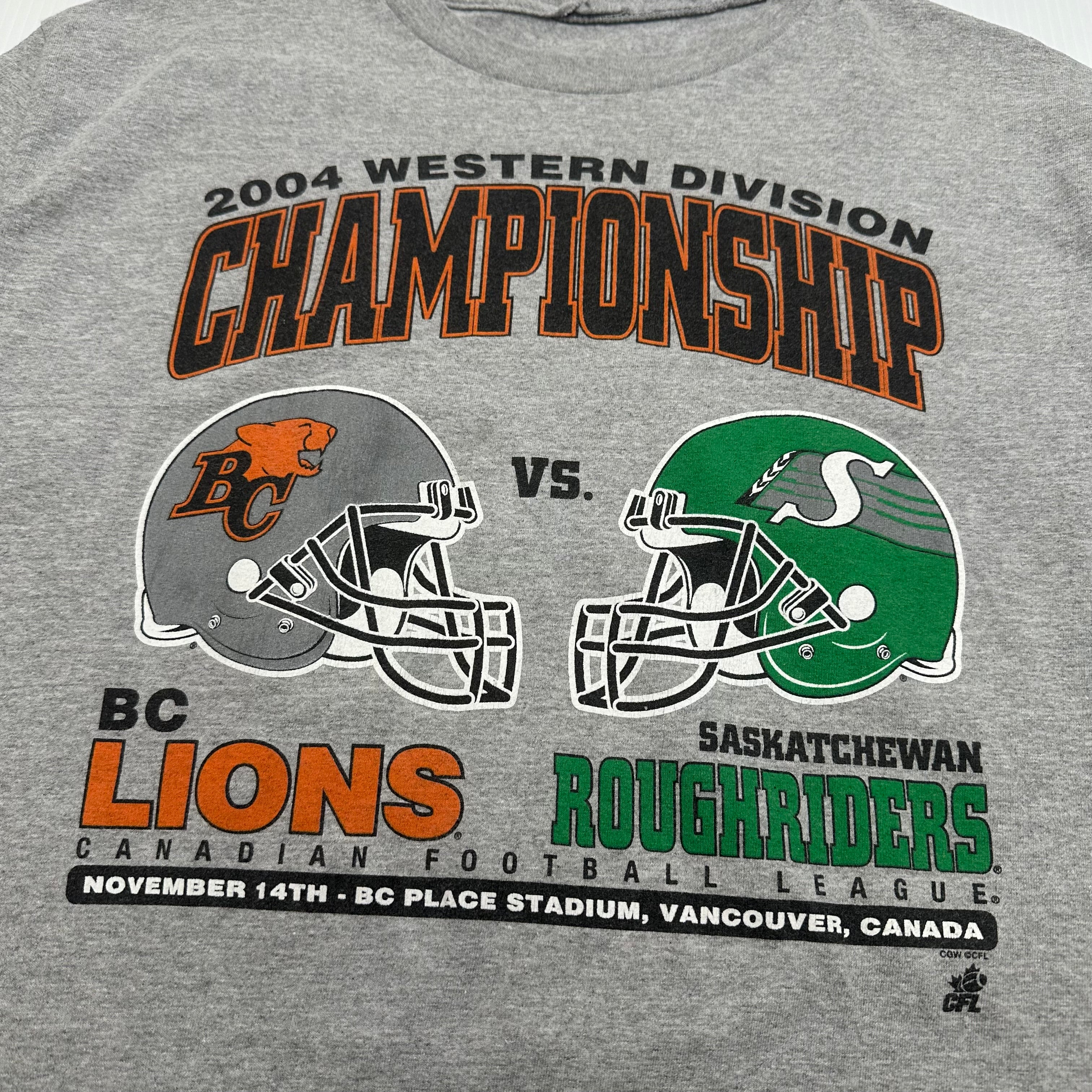 2004 CFL Lions vs. Roughriders Graphic Tee L