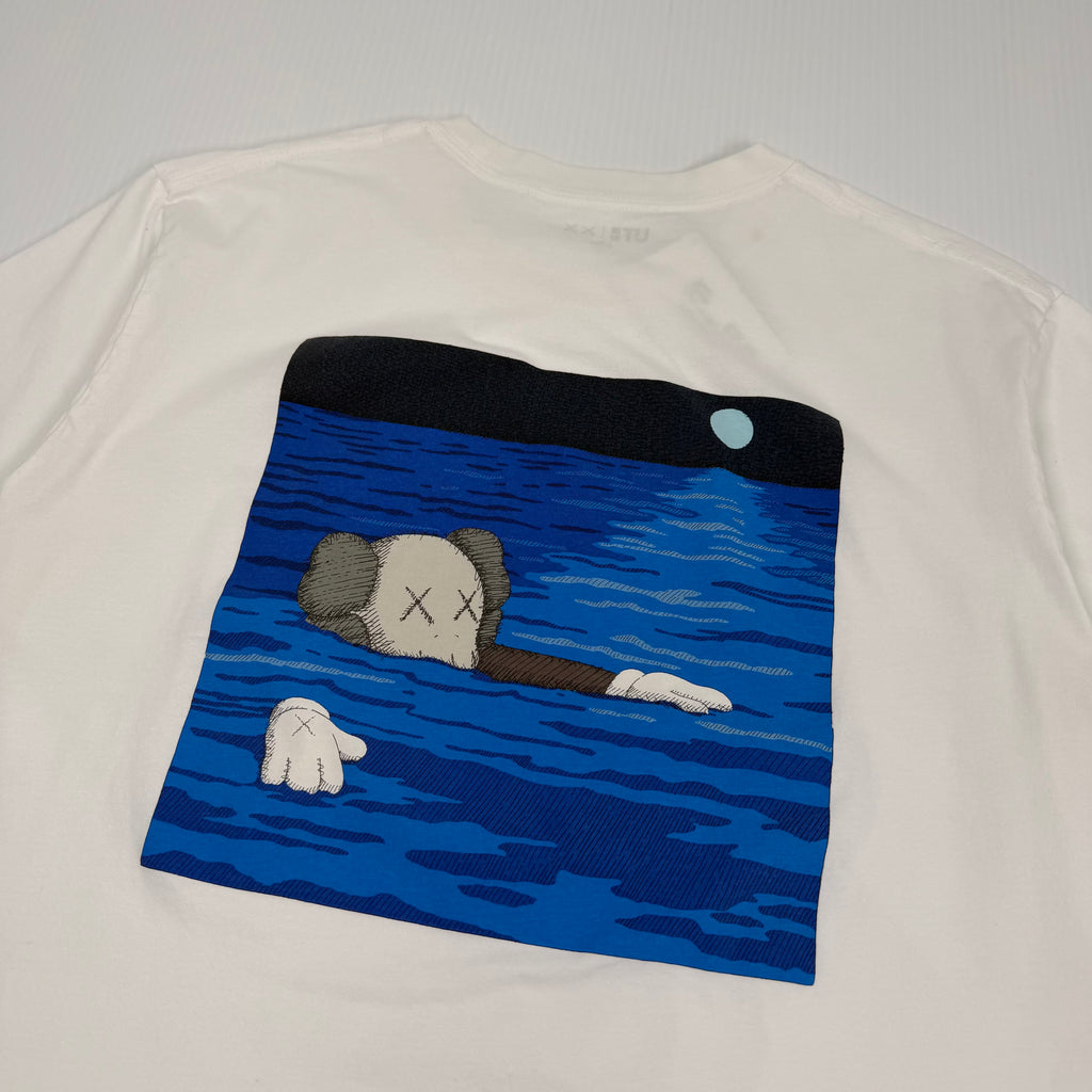 KAWS x Uniqlo Graphic Tee XL