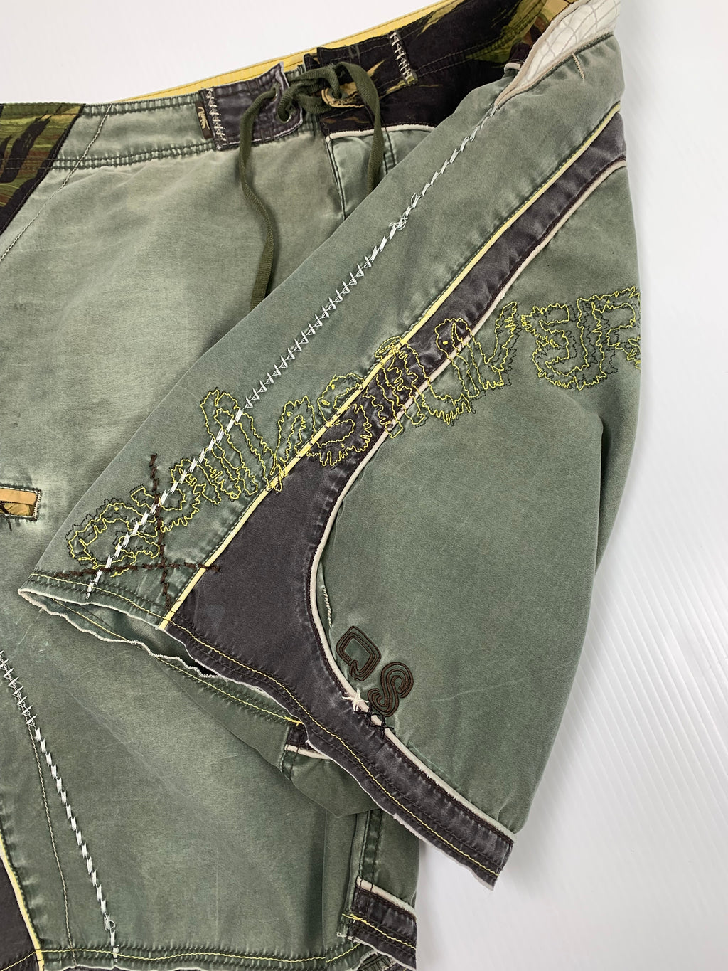 Y2K Quiksilver Faded Swim Trunks M