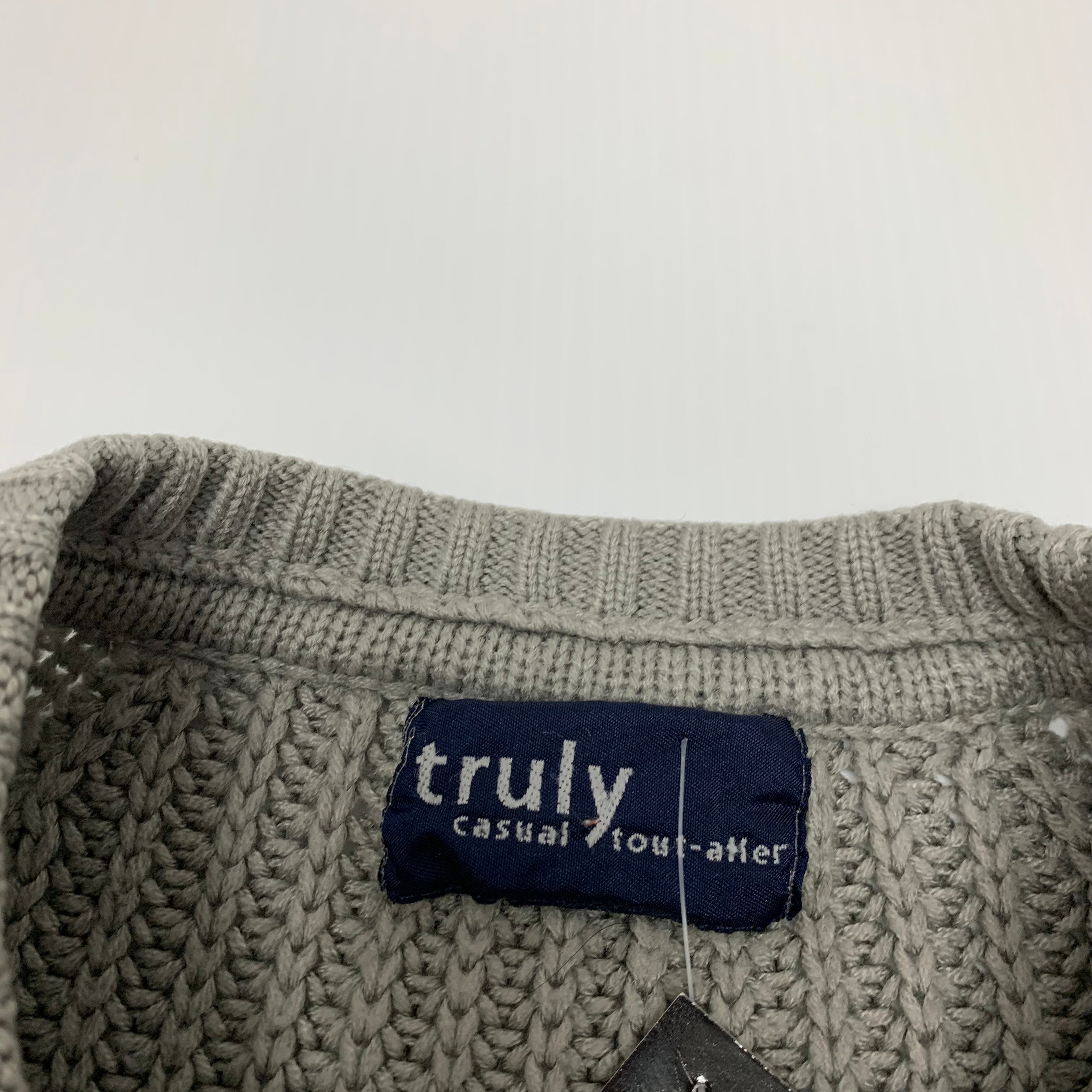 Truly Casual Knit M