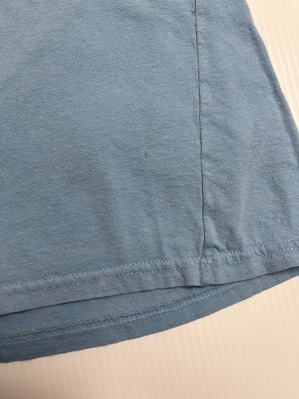 Vintage Ushuaia Puerta a la Antarctica Graphic Tee M